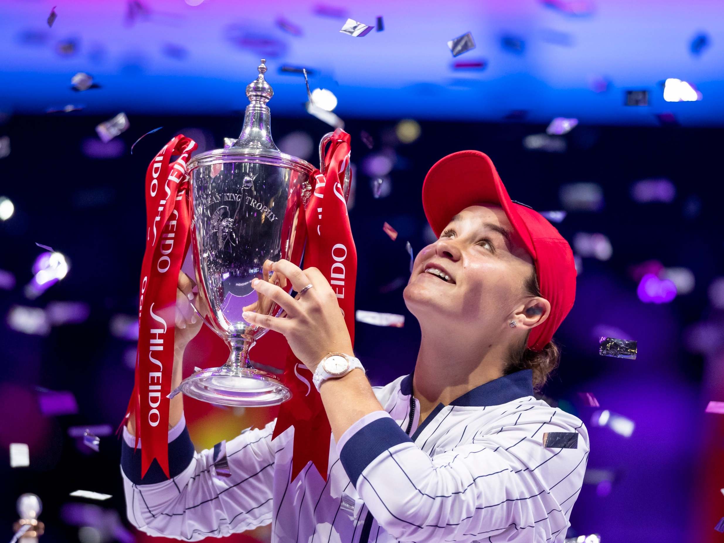 Ashleigh Barty lifts the trophy in Shenzhen