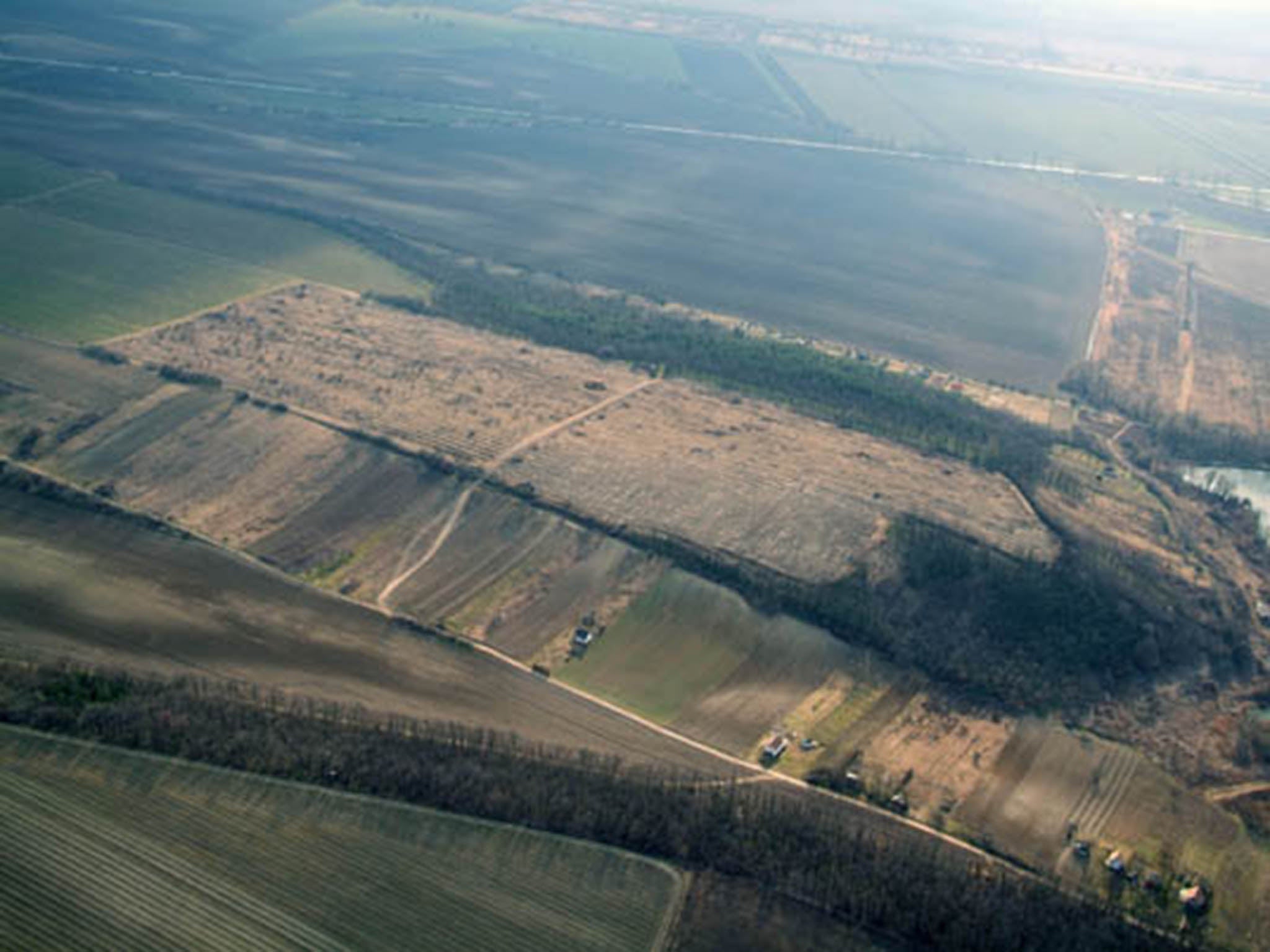 In Hungary’s Fejer County, small farmers find themselves surrounded by huge estates belonging to oligarchs