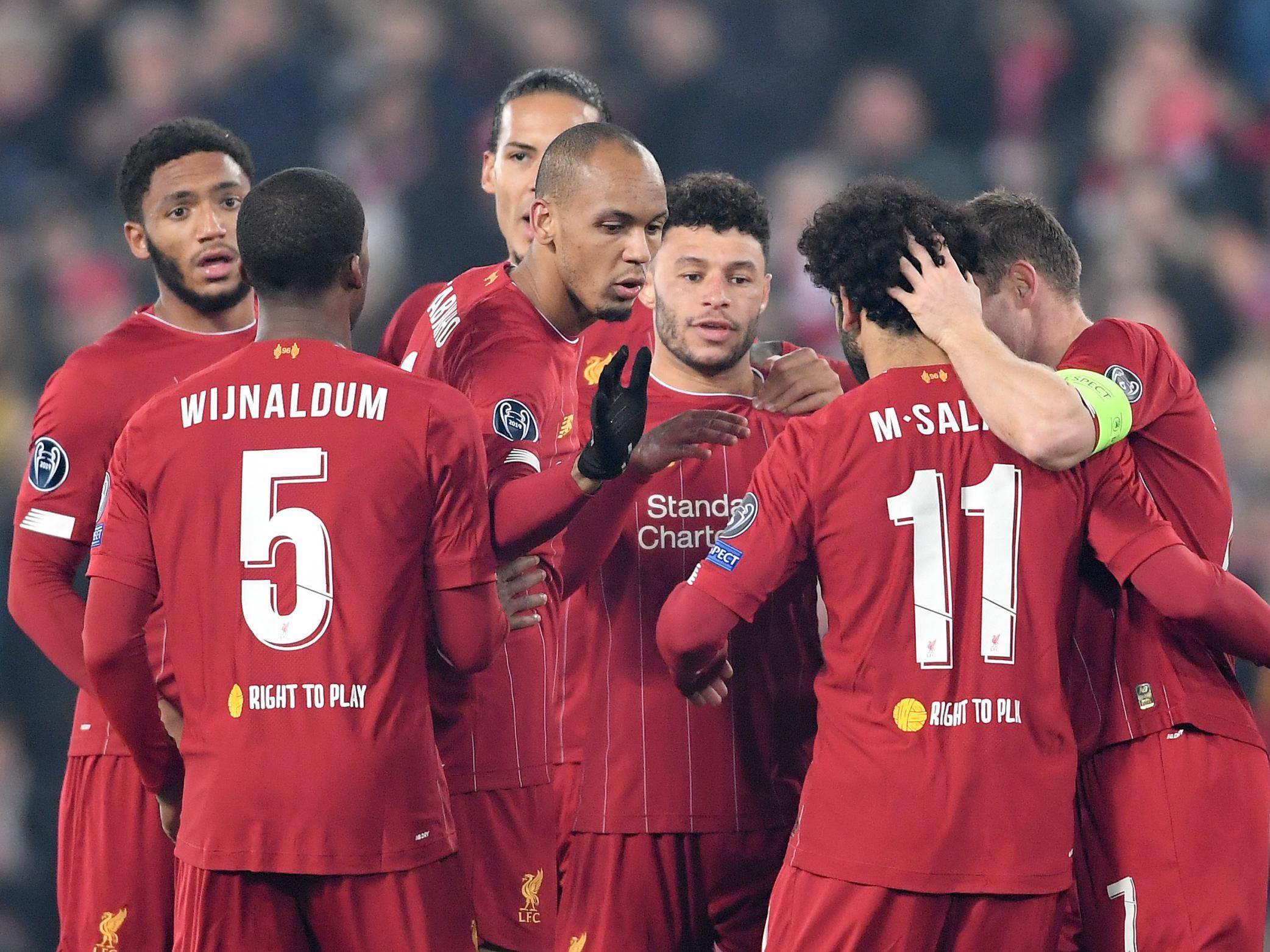 Liverpool celebrate Alex Oxlade-Chamberlain's winning goal