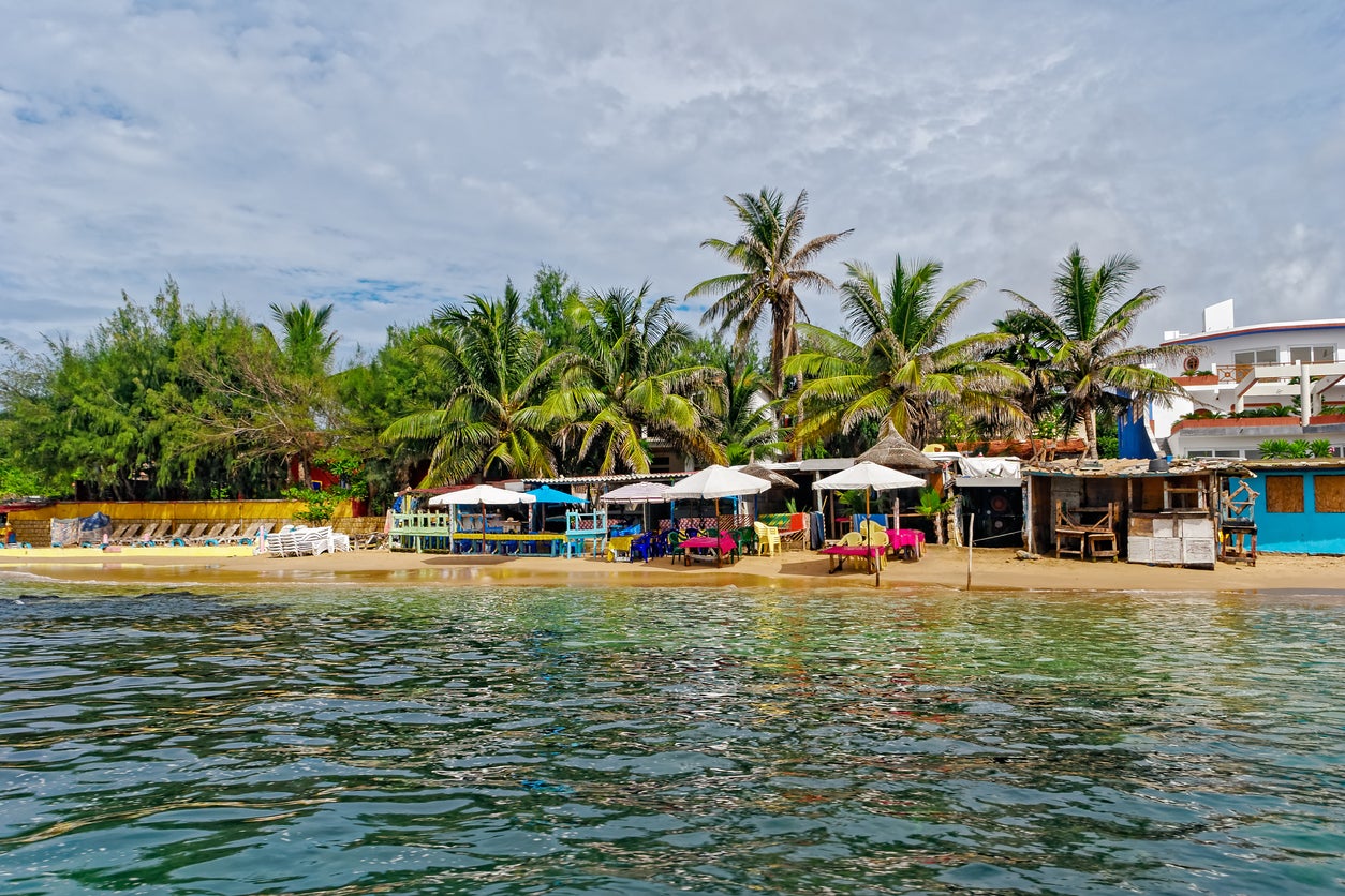 Grab a drink on Ngor island (Getty/iStock)