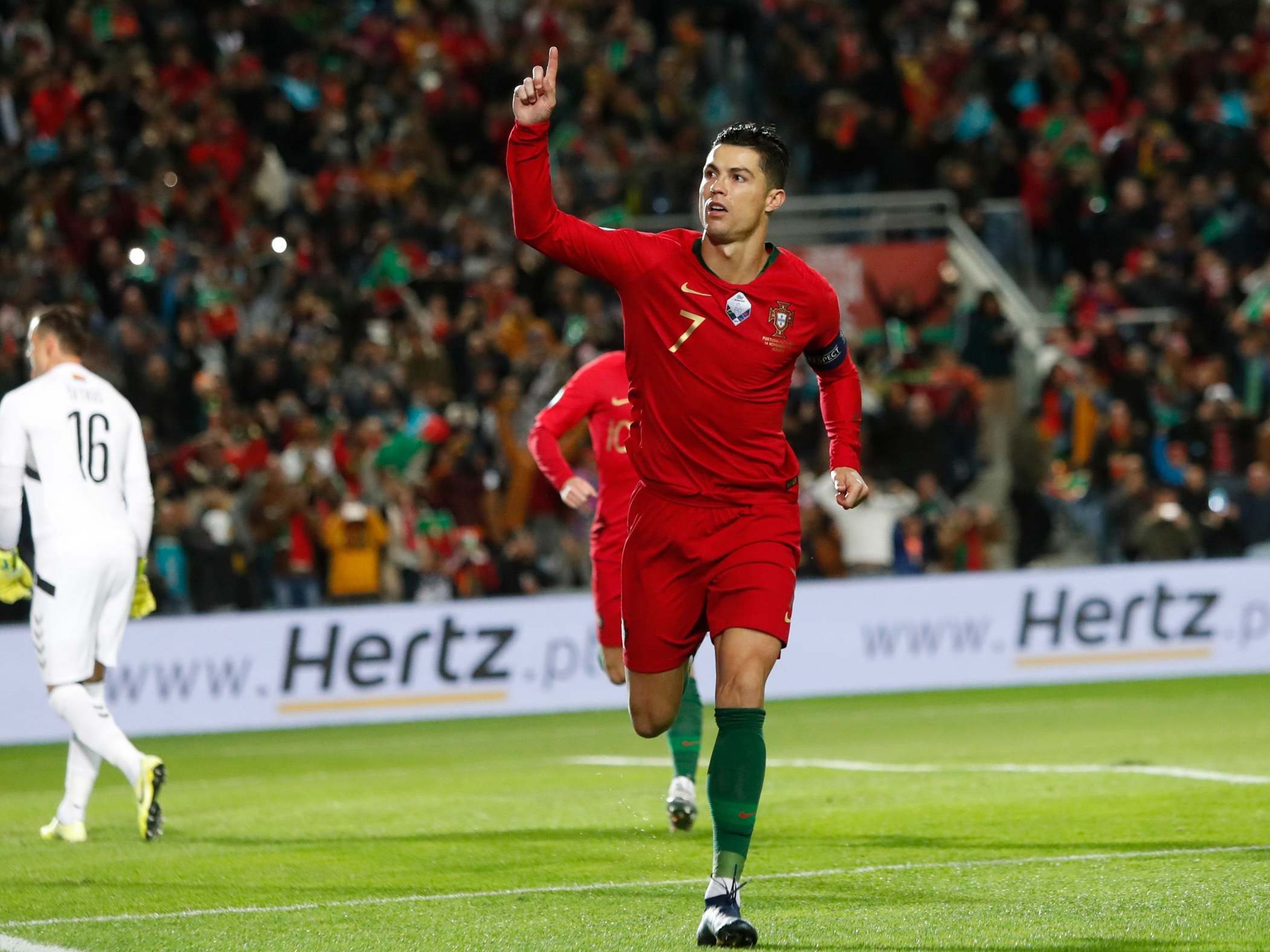 Ronaldo celebrates as Portugal run riot vs Lithuania