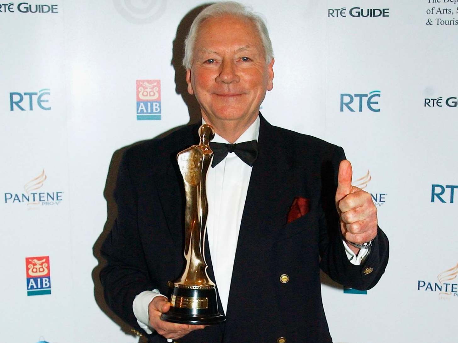 Byrne wins a Lifetime Achievement trophy at the Irish Film and Television Awards in 2007