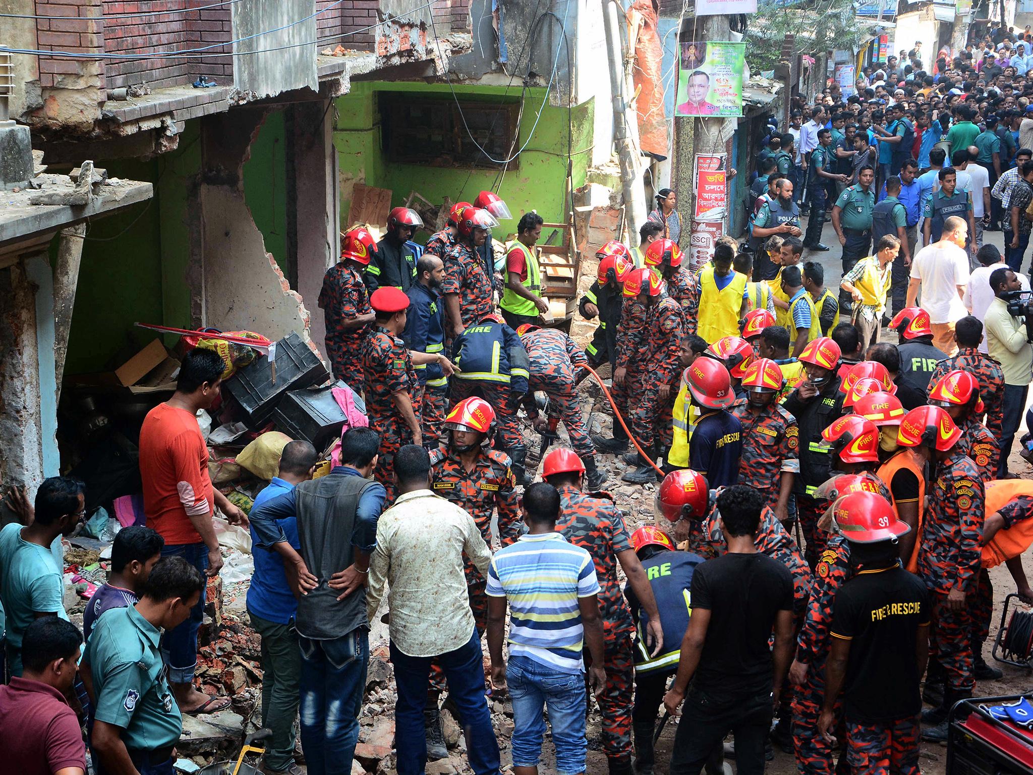 Firefighters join the rescue operation