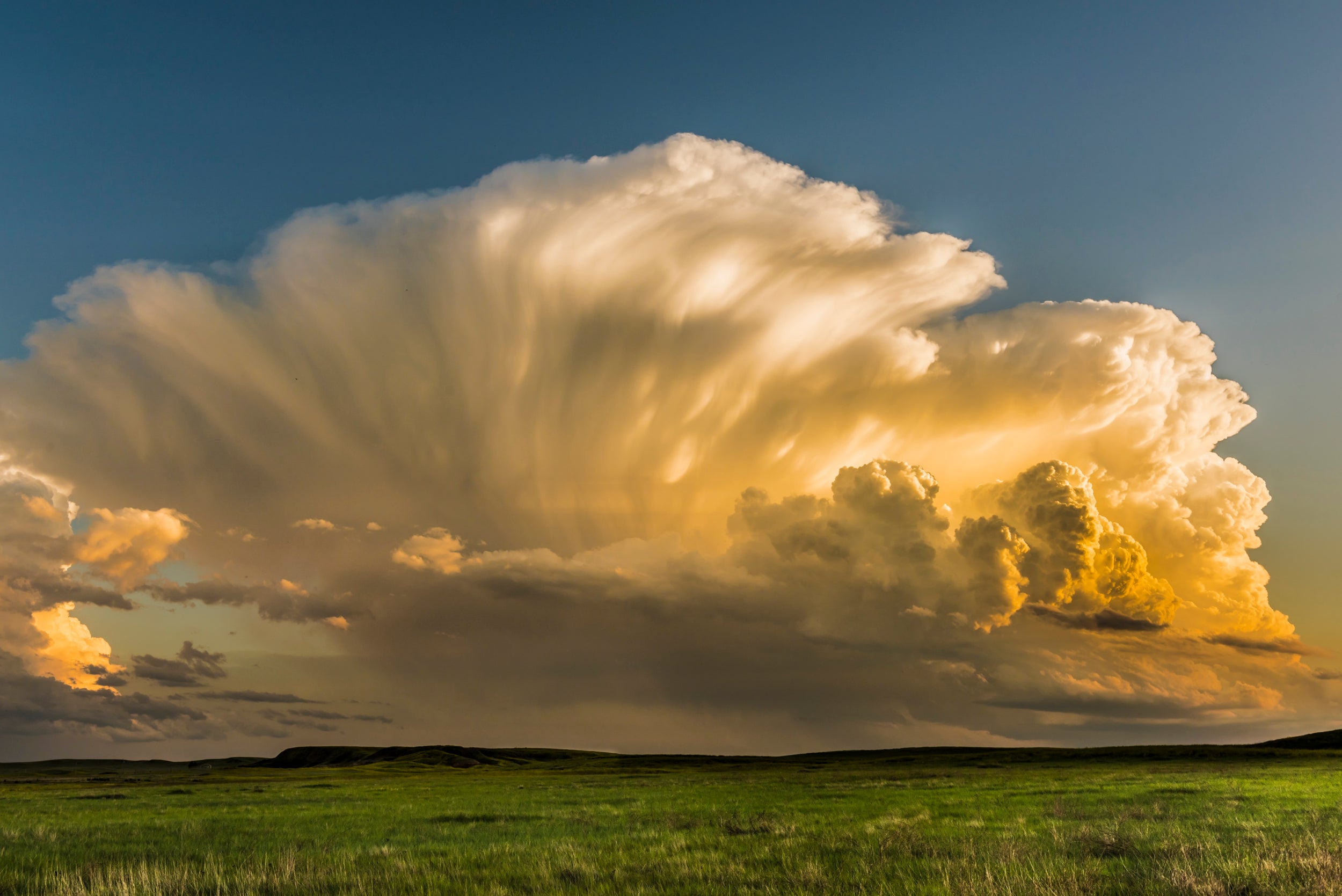 Cumulonimbus cloud at Sunset