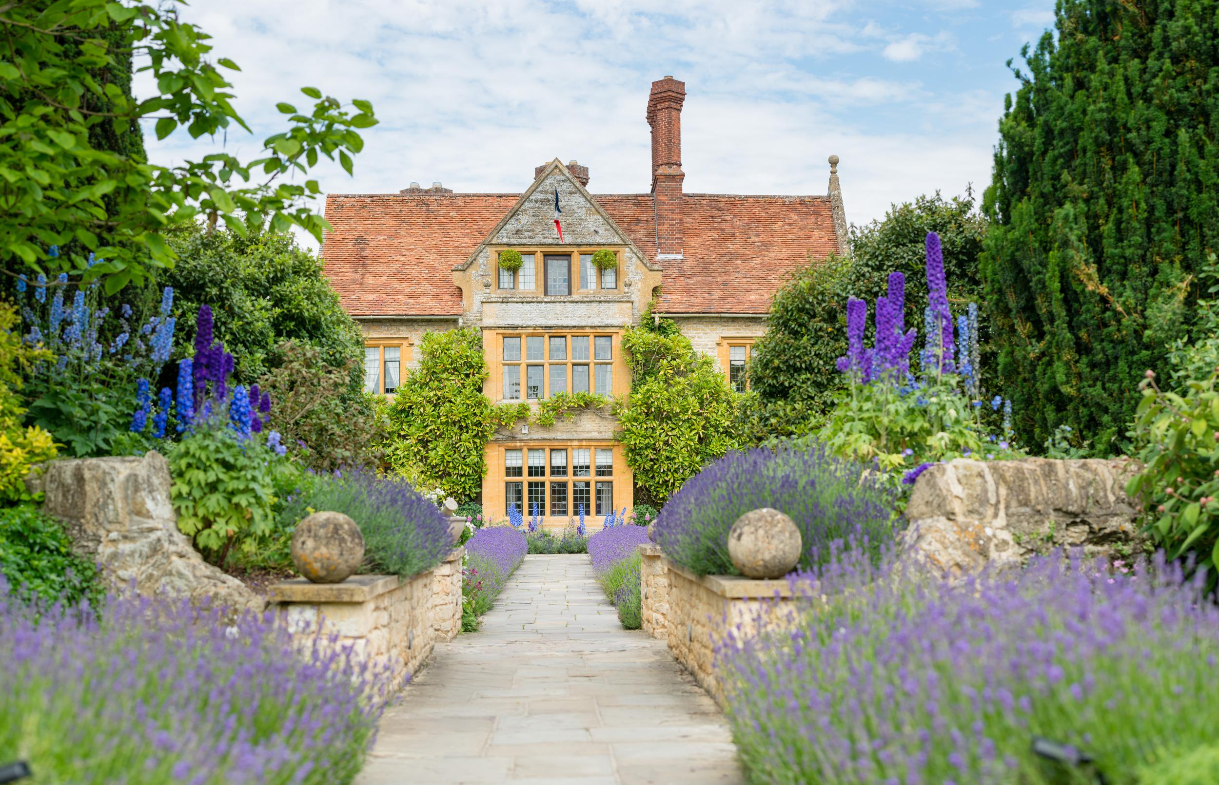 Le Manoir aux Quat’Saisons is a high-class country pad