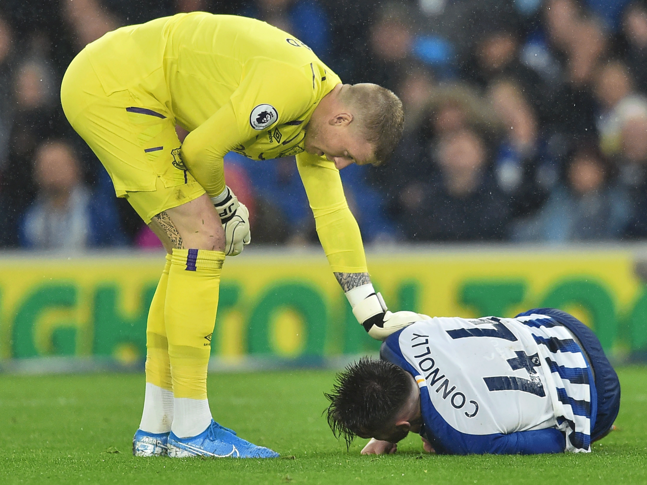 Brighton's Aaron Connolly and Everton goalkeeper Jordan Pickford