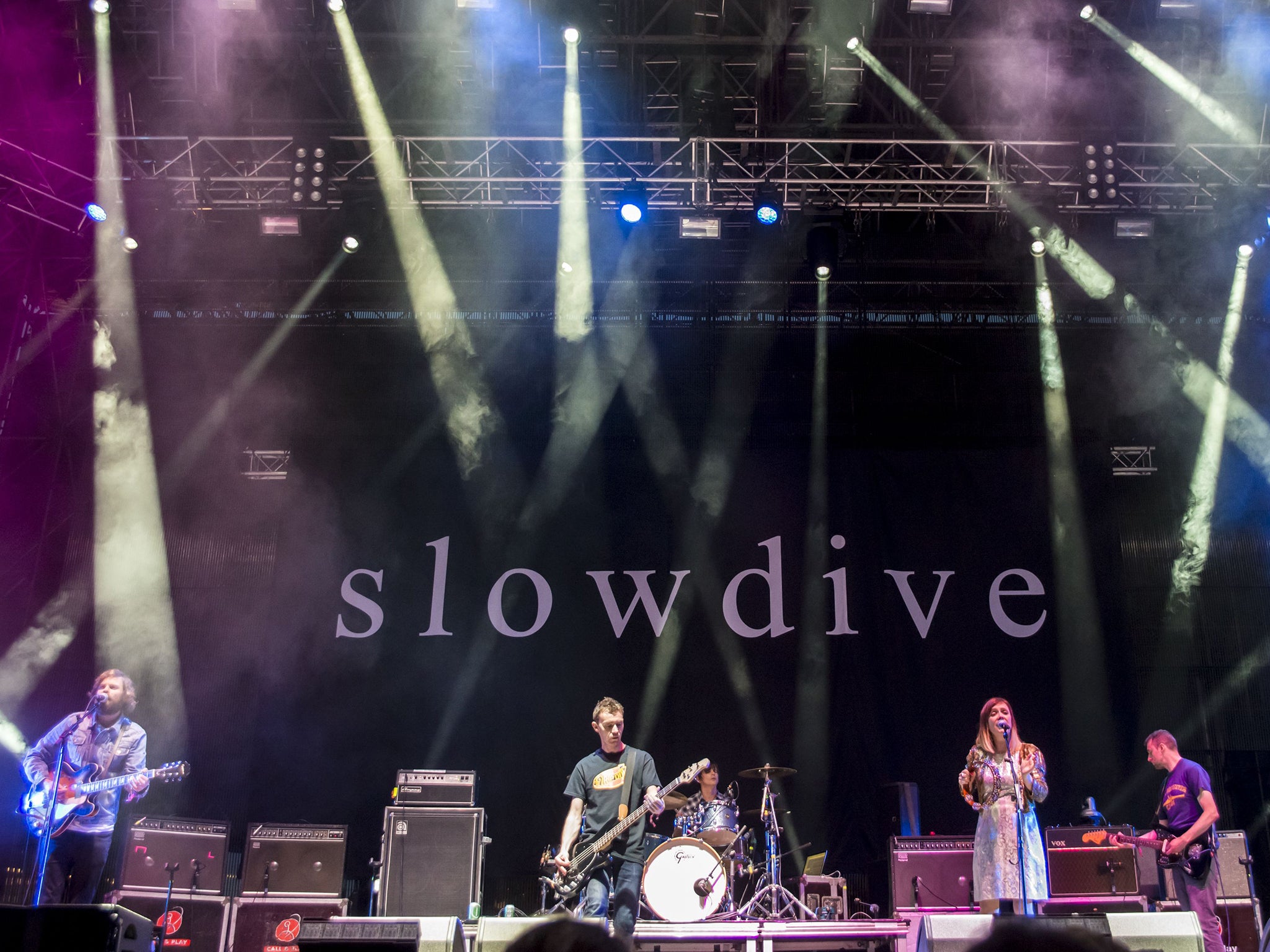 A live version of Slowdive’s ‘Golden Hair’ was released over two sides