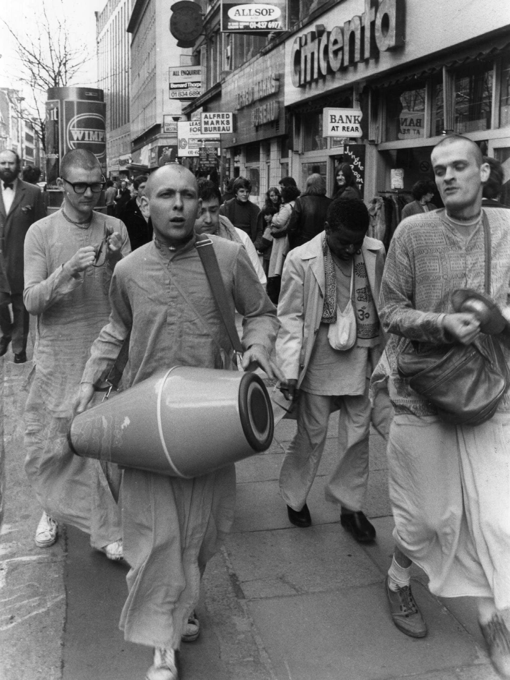 Drumming-up followers in Oxford Street 1980