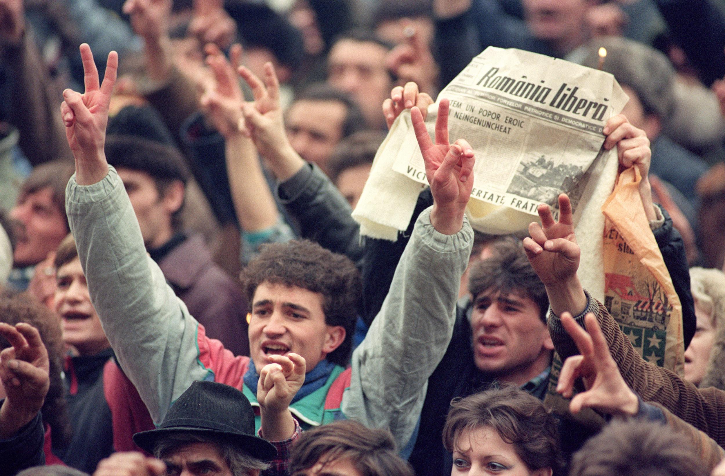 24 December 1989: Romanians jubilant at news that Ceausescus have been arrested