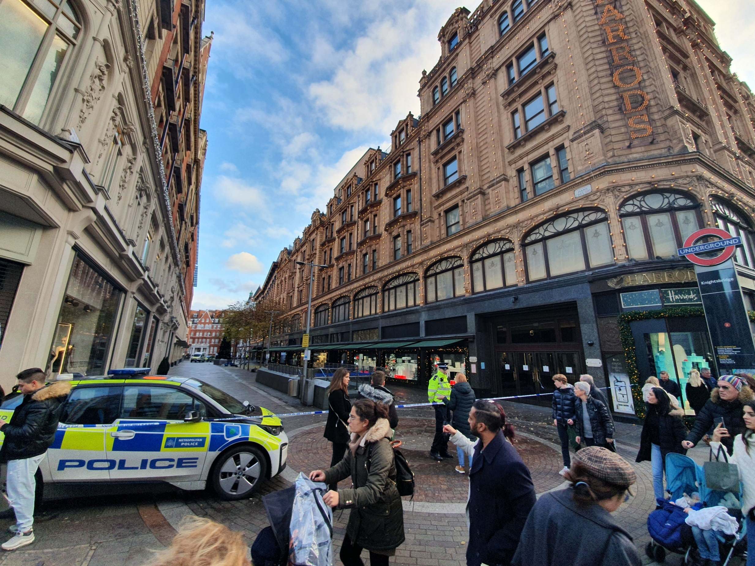 The scene in Knightsbridge, where a murder investigation has begun after a man was knifed to death near Harrods department store in a suspected robbery