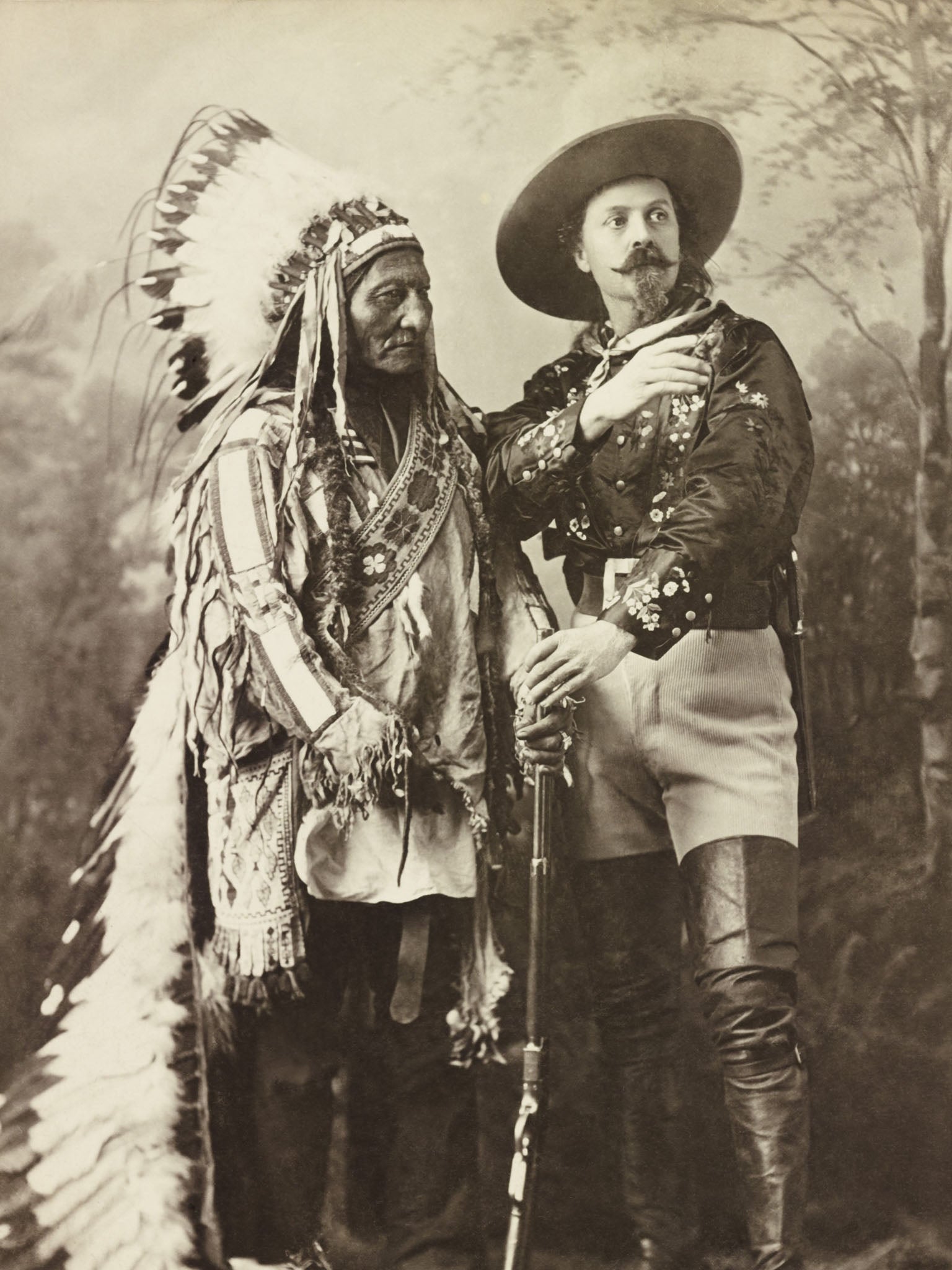 Chief Sitting Bull and Buffalo Bill Cody in 1885 (Rex)