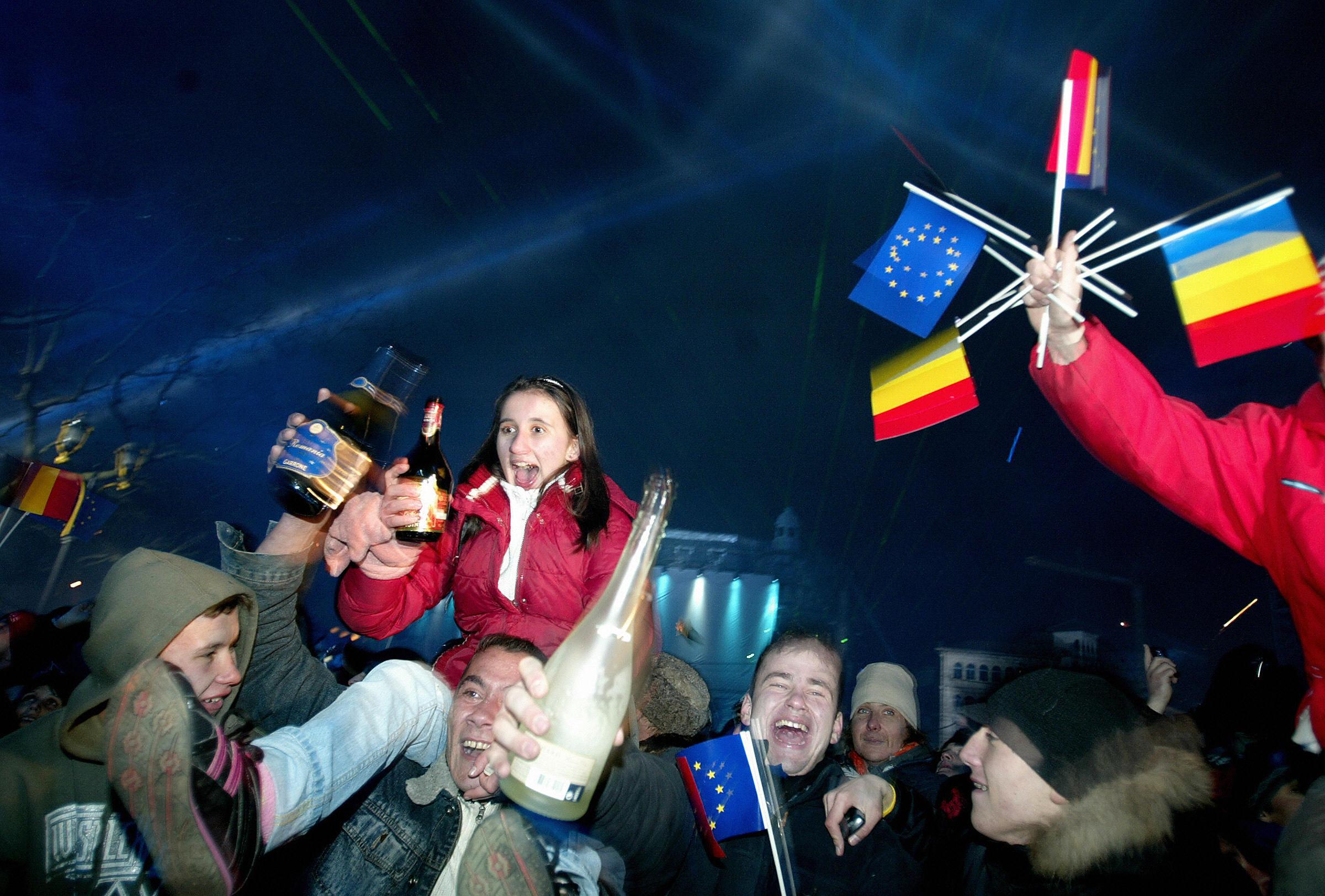 Celebrations as Romania joins the European Union in 2007 (AFP via Getty)