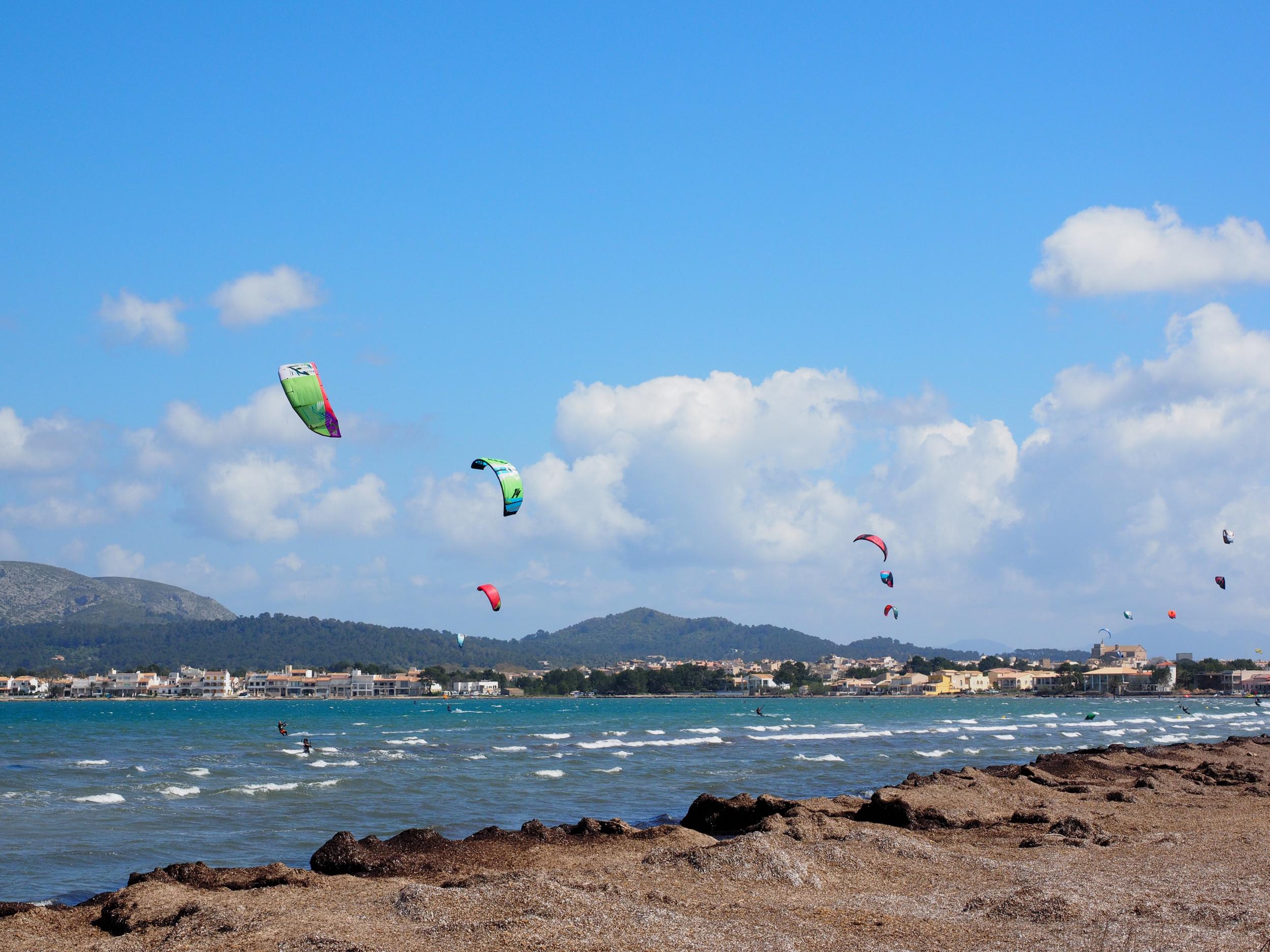 Relax on the sandy beaches of Port de Pollenca