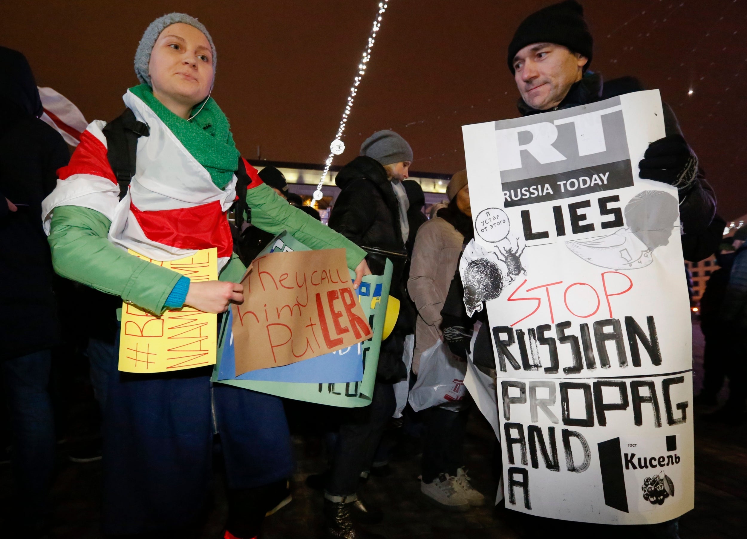 Protesters against the deepening of Belarus-Russia integration in Minsk on Friday