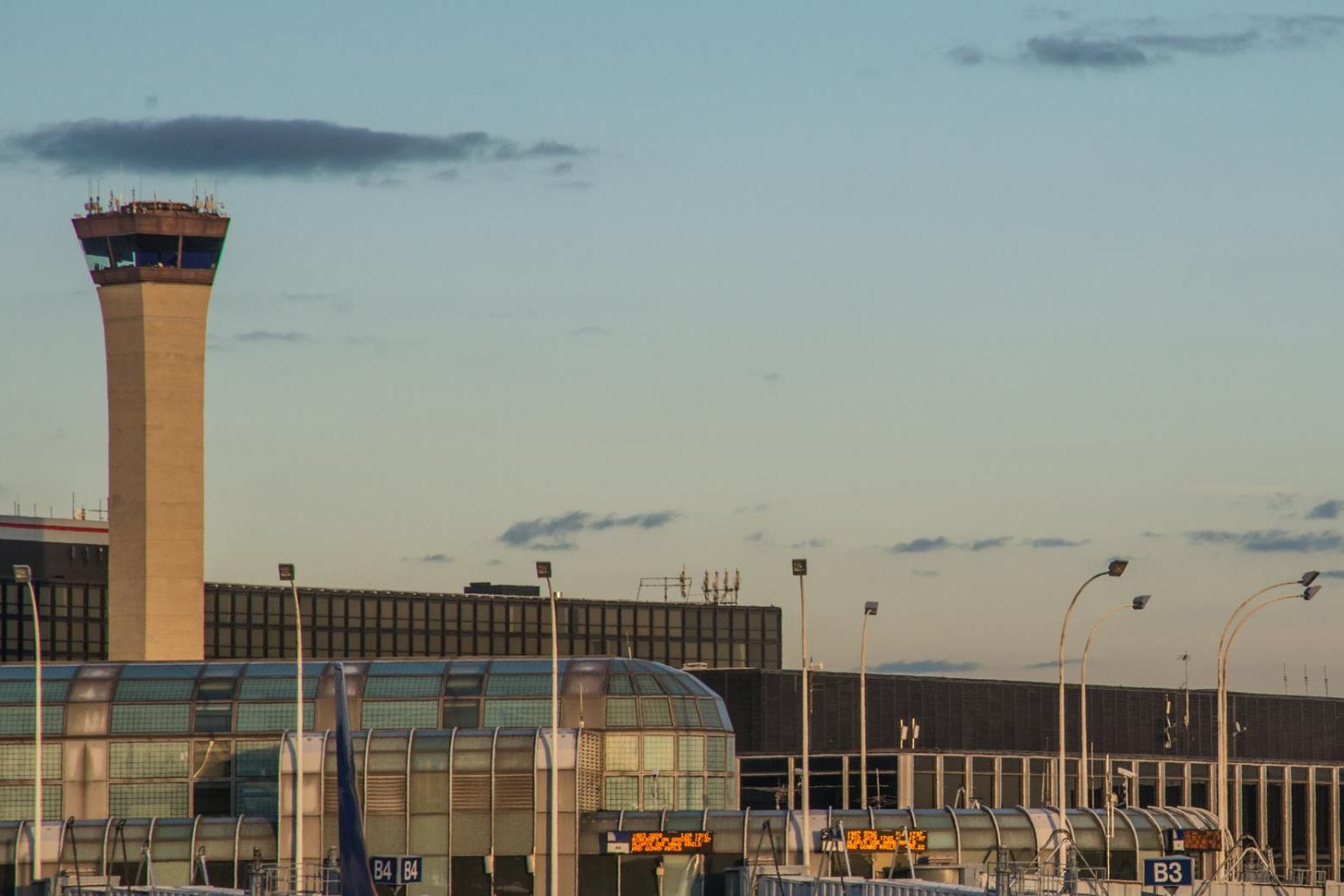 Flights are grounded at Chicago O'Hare and Midway international airport