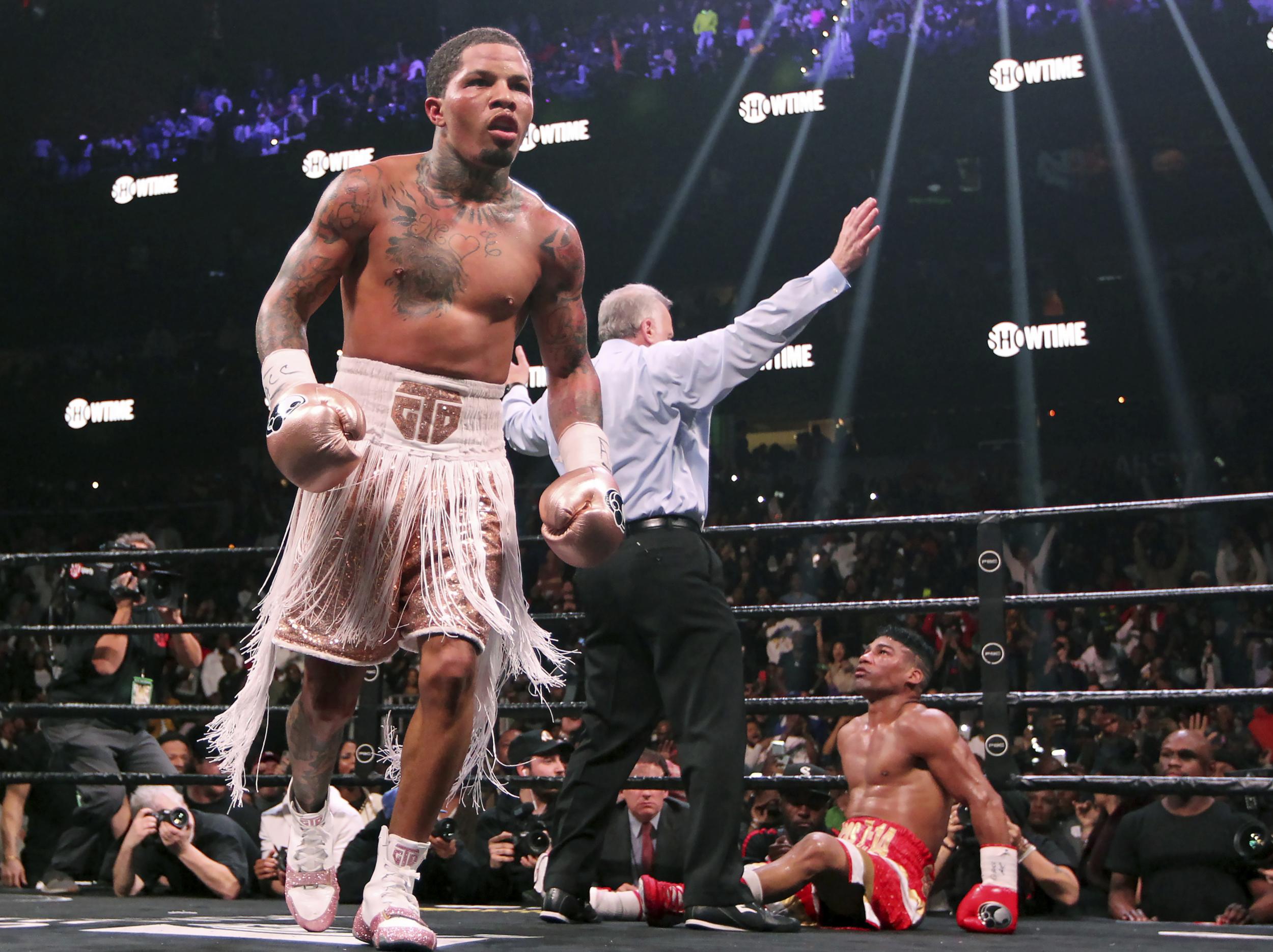 Gervonta Davis retains his unblemished professional record