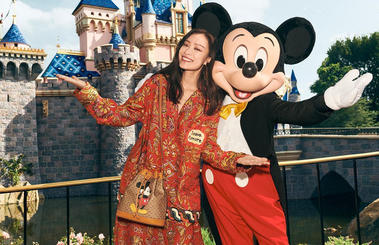 Creative Director: Alessandro Michele
-
Art Director: Christopher Simmonds 
-
Photographer: Harmony Korine
-
Hair Stylist: Alex Brownsell
-
Make Up: Thomas De Kluyver
-
Styling by Alessandro Michele
-
Location: Disneyland Resort in California
-
Ni Ni’s Make up: Gao Jian