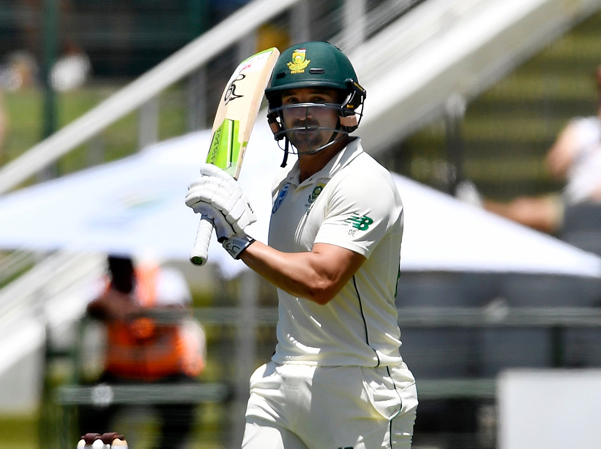 Dean Elgar (88) and Rassie van der Dussen (68) put on a stand of 117