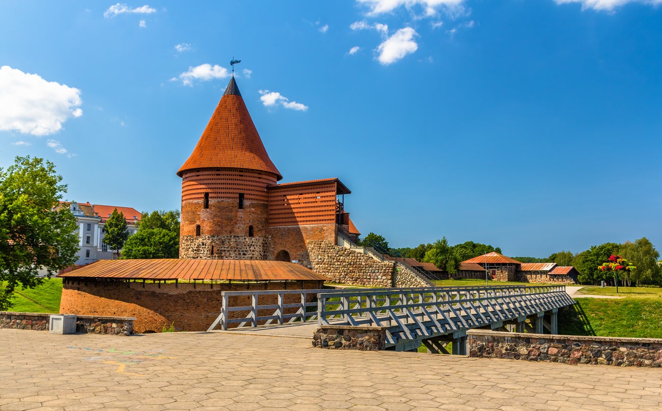 Kaunas Castle is the ultimate backdrop