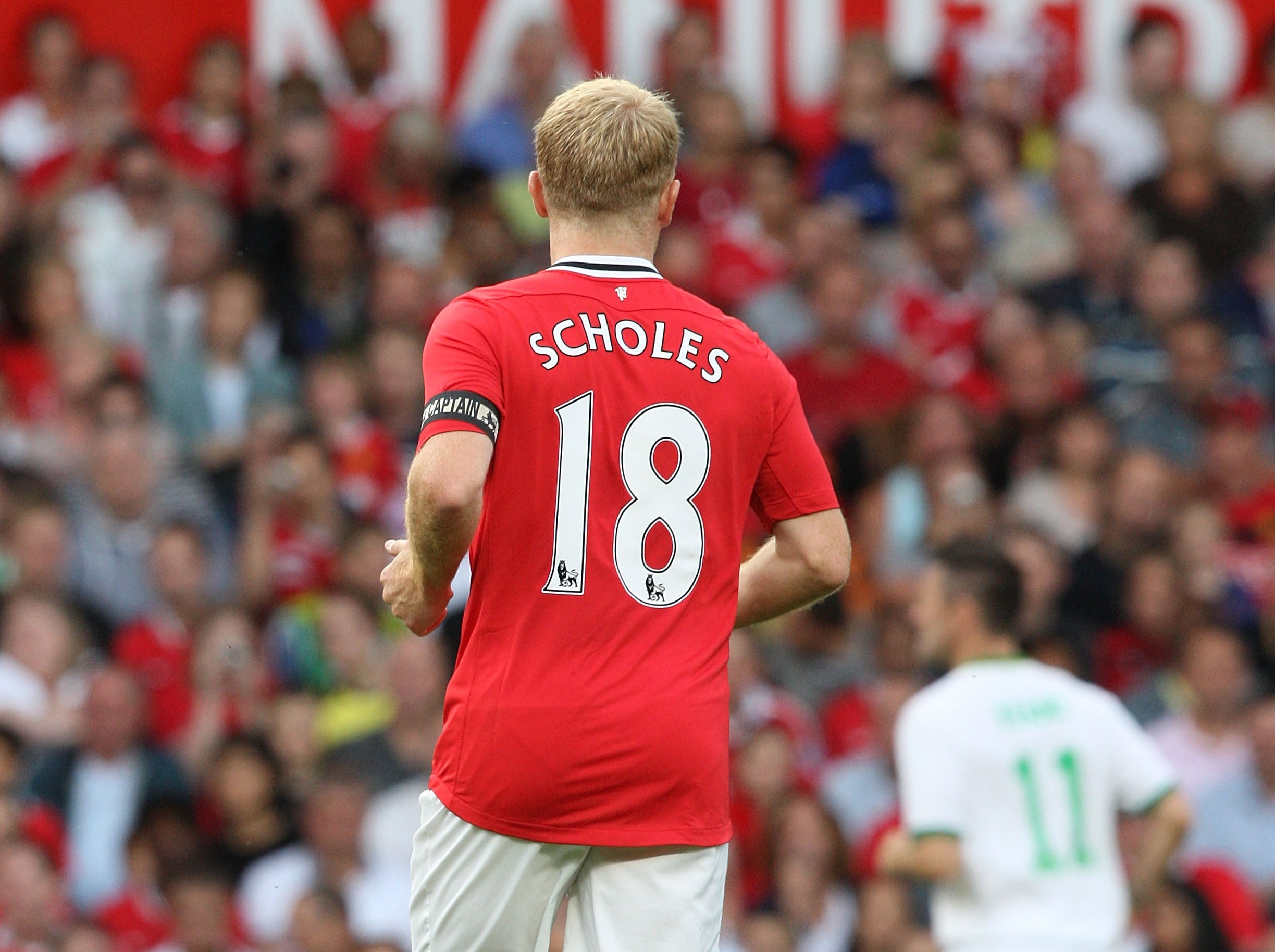 Scholes famously wore the No 18 shirt