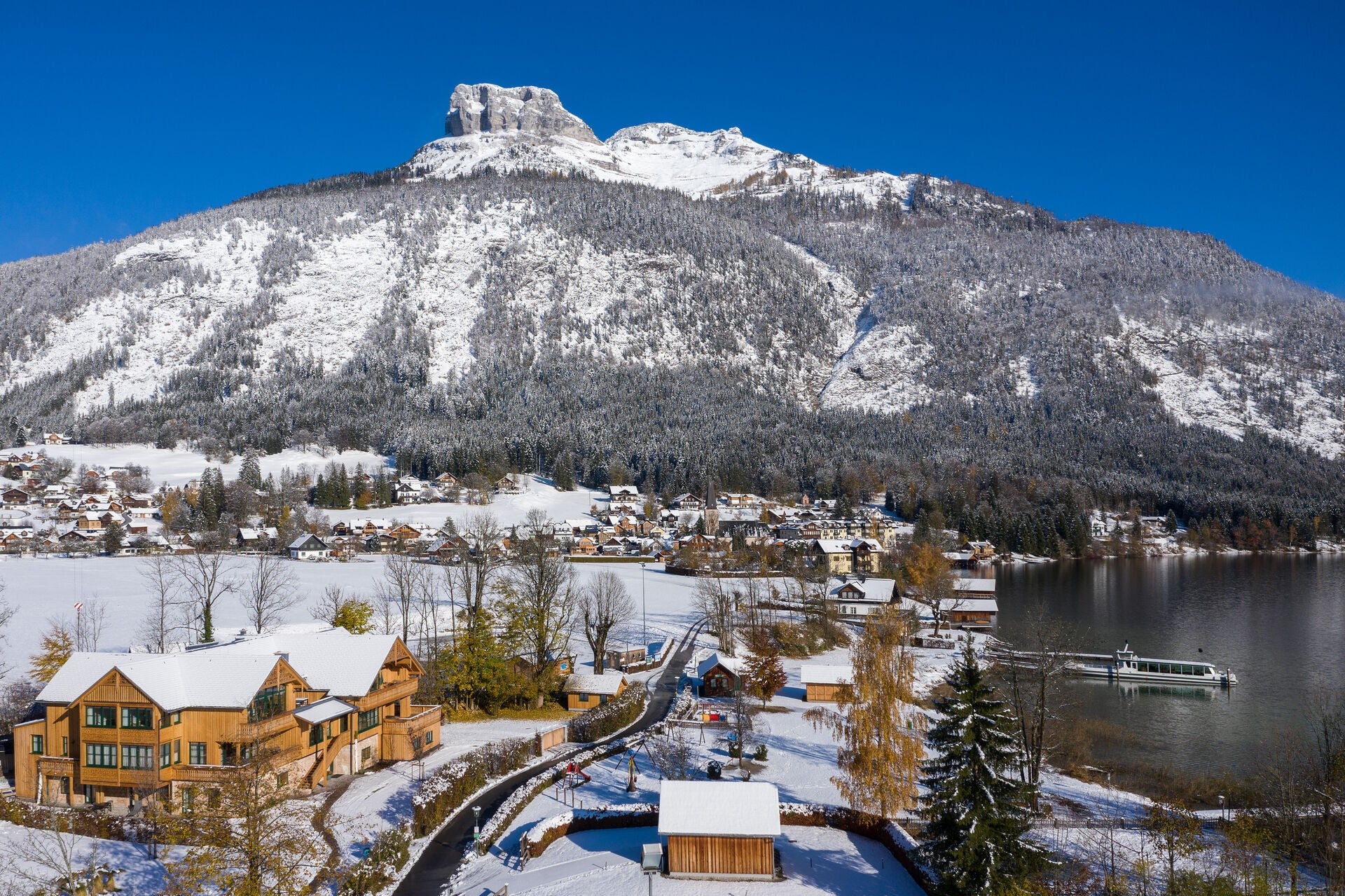 The town of Altaussee, on the shores of the eponymous lake