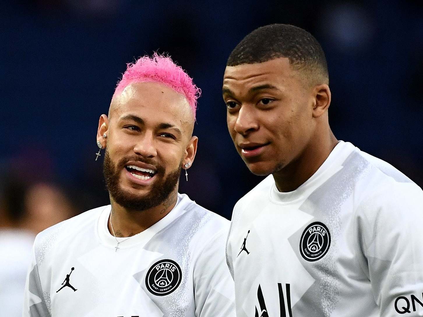 Neymar and Mbappe warm up for PSG against Montpellier