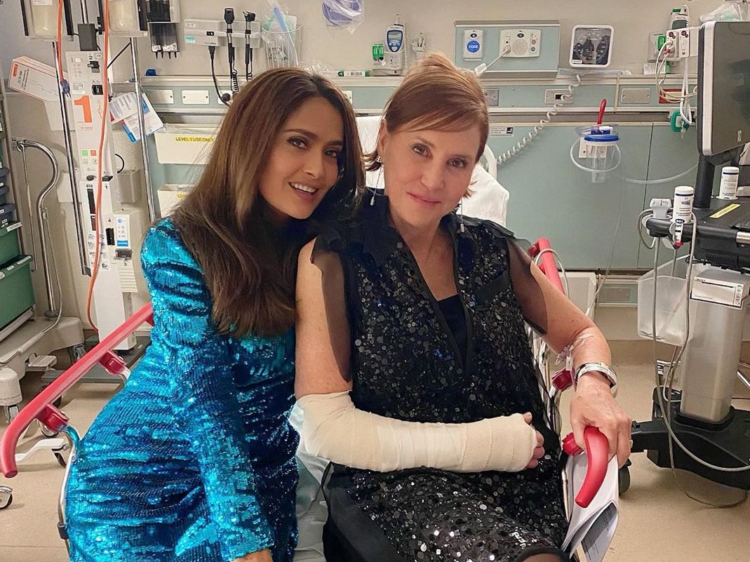 Salma Hayek with her manager Evelyn O'Neill on the night of the Oscars