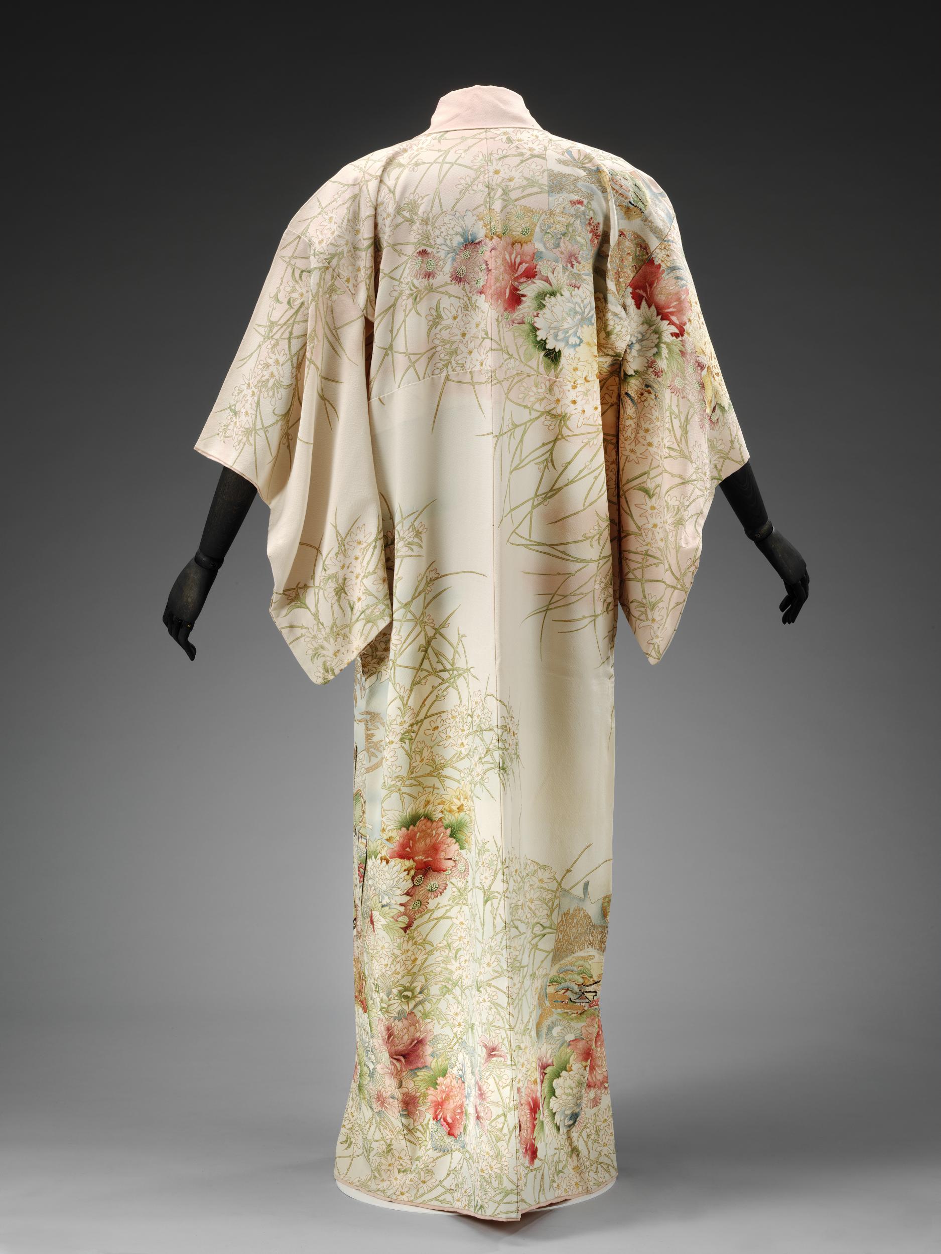 A back view of Mercury’s kimono (Courtesy of the Victoria &amp; Albert Museum)