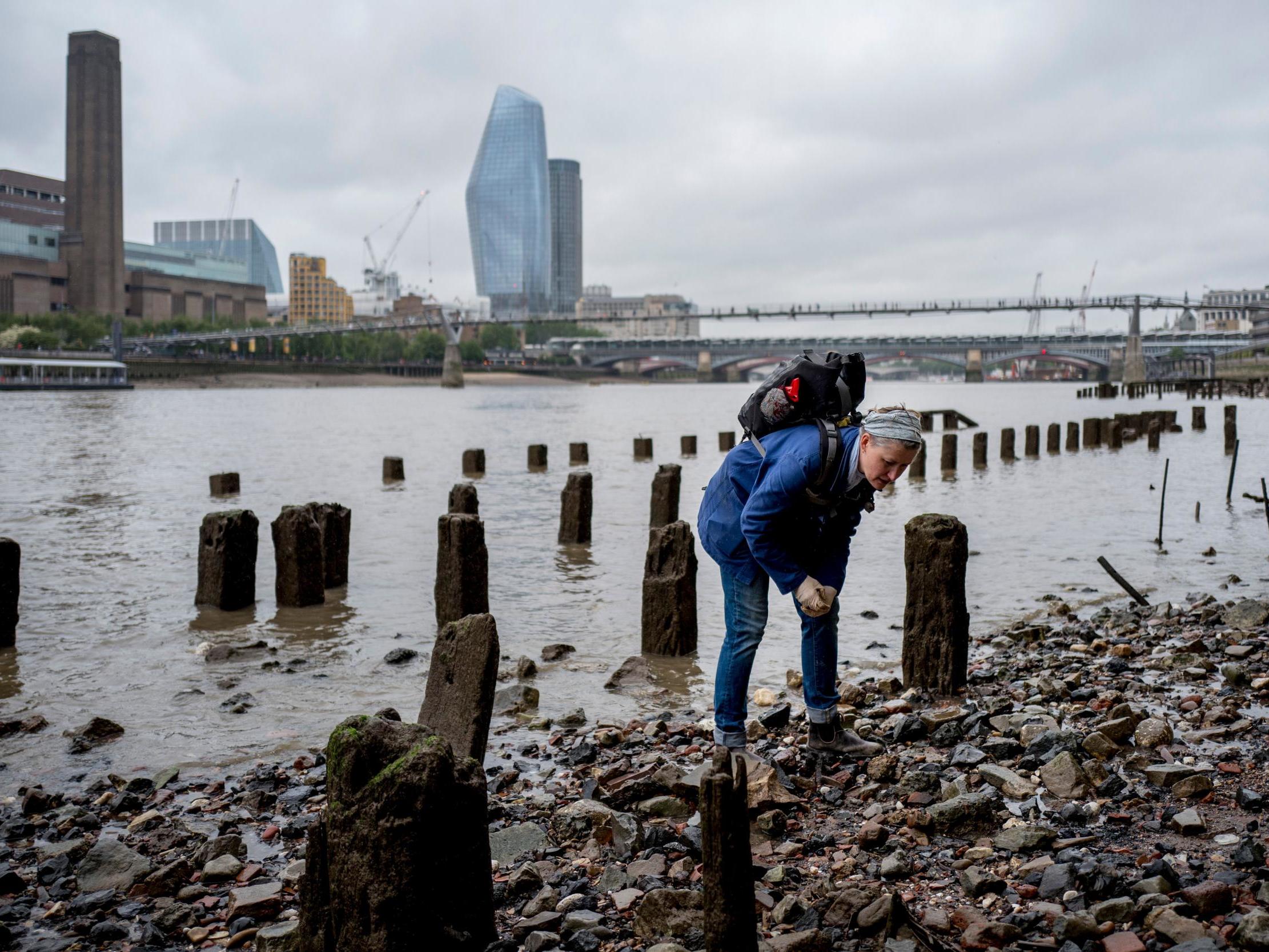 Mudlark Lara Maiklem doesn’t use a metal detector as she explores the river’s banks, preferring to collect just what the river leaves