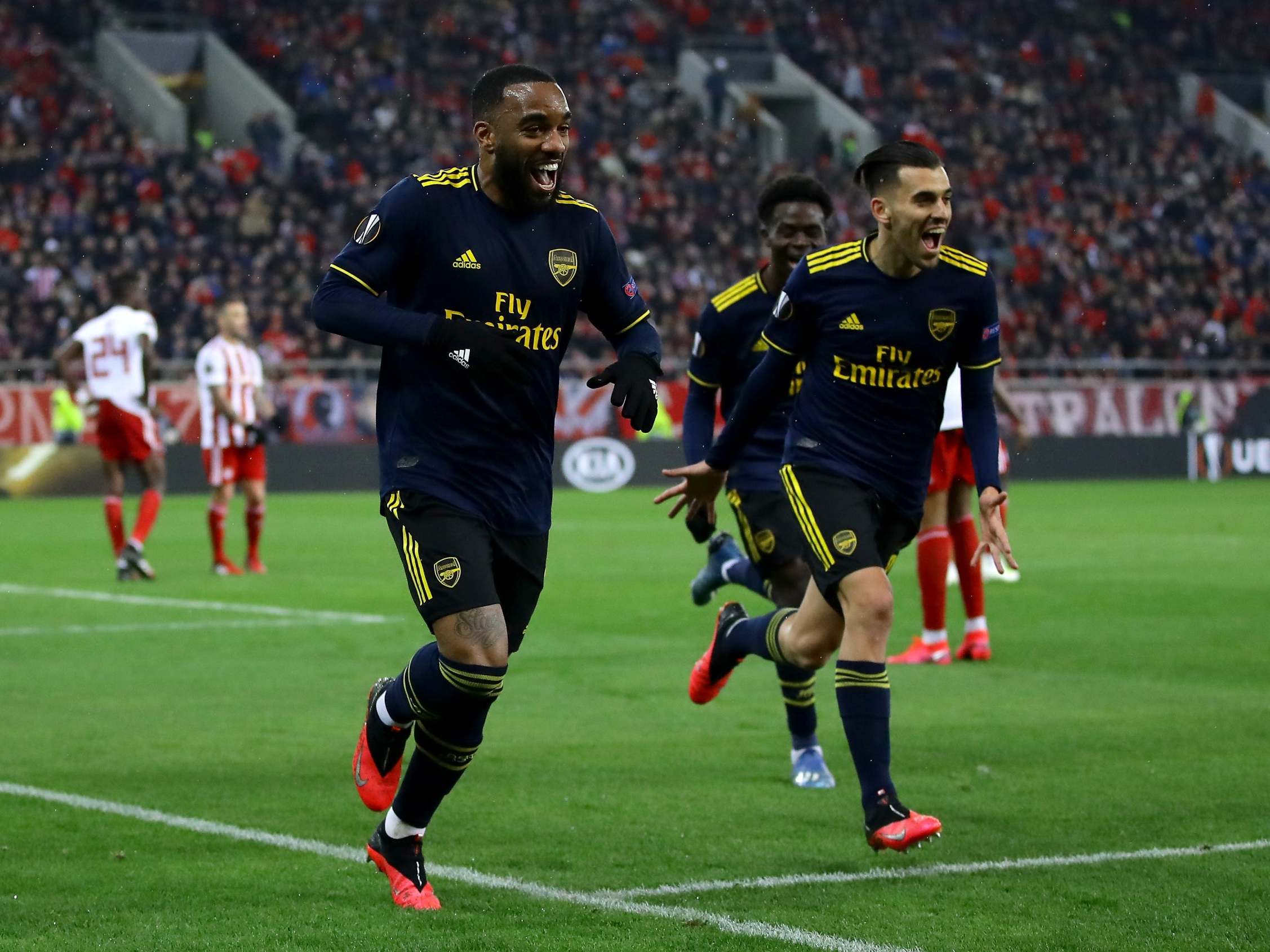 Alexandre Lacazette celebrates his winner (Getty)