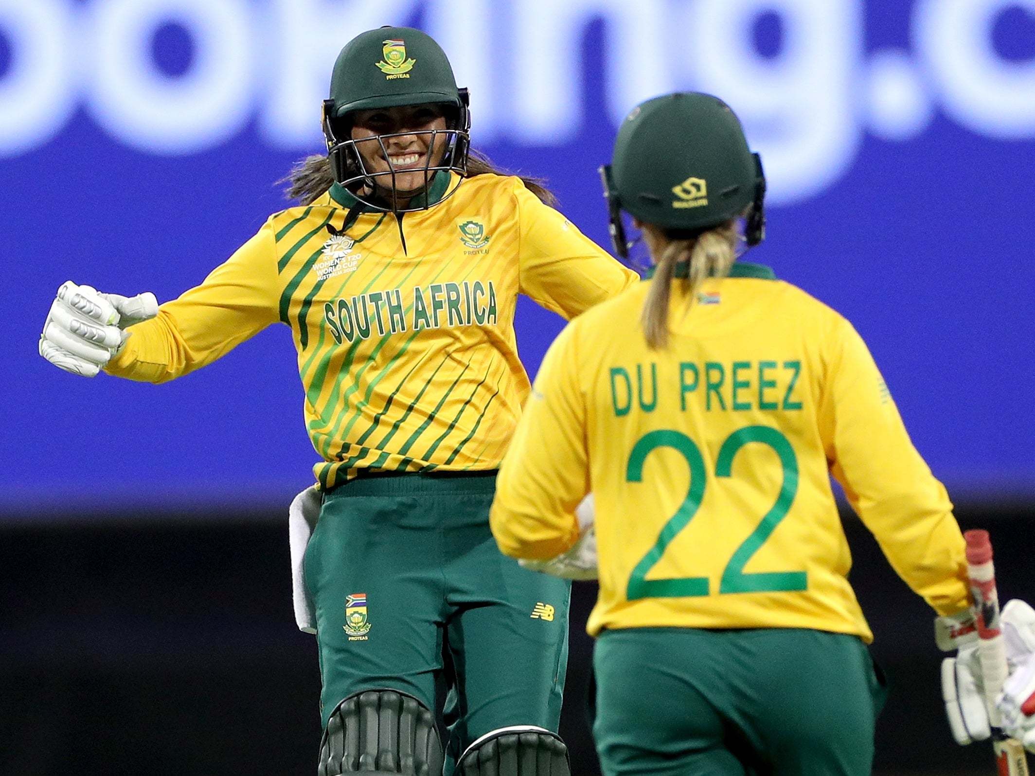 Sune Luus and Mignon Du Preez celebrate victory