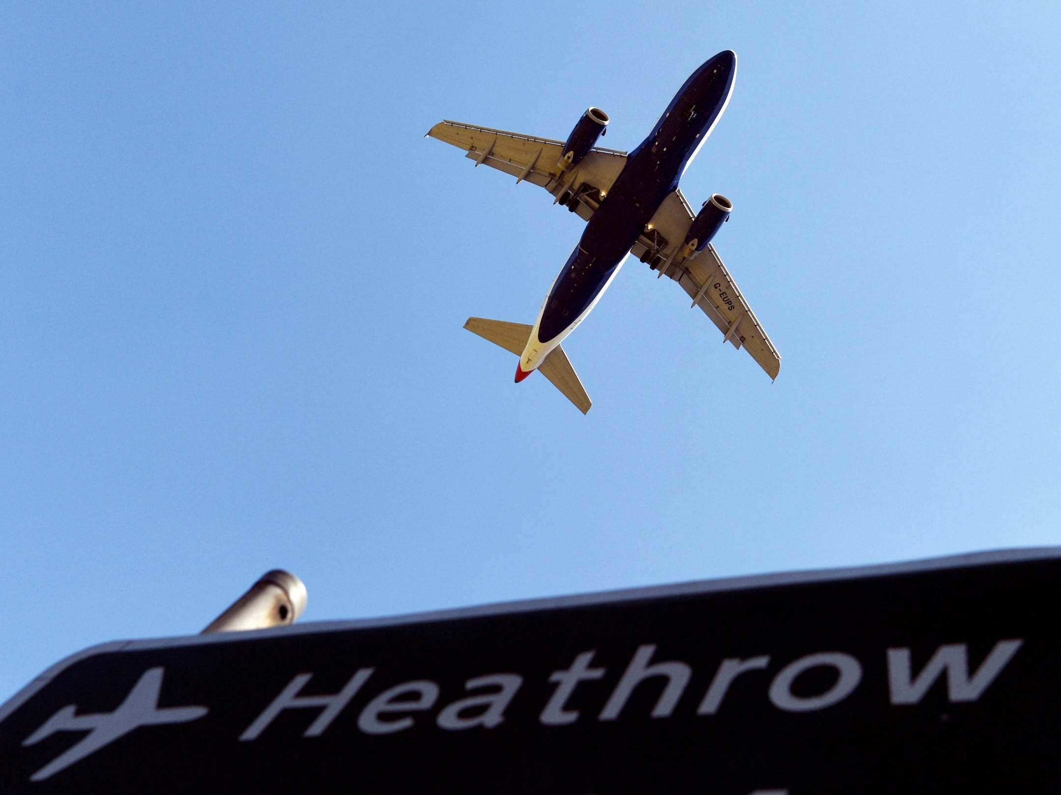 A computer generated image shows Heathrow with a third runway