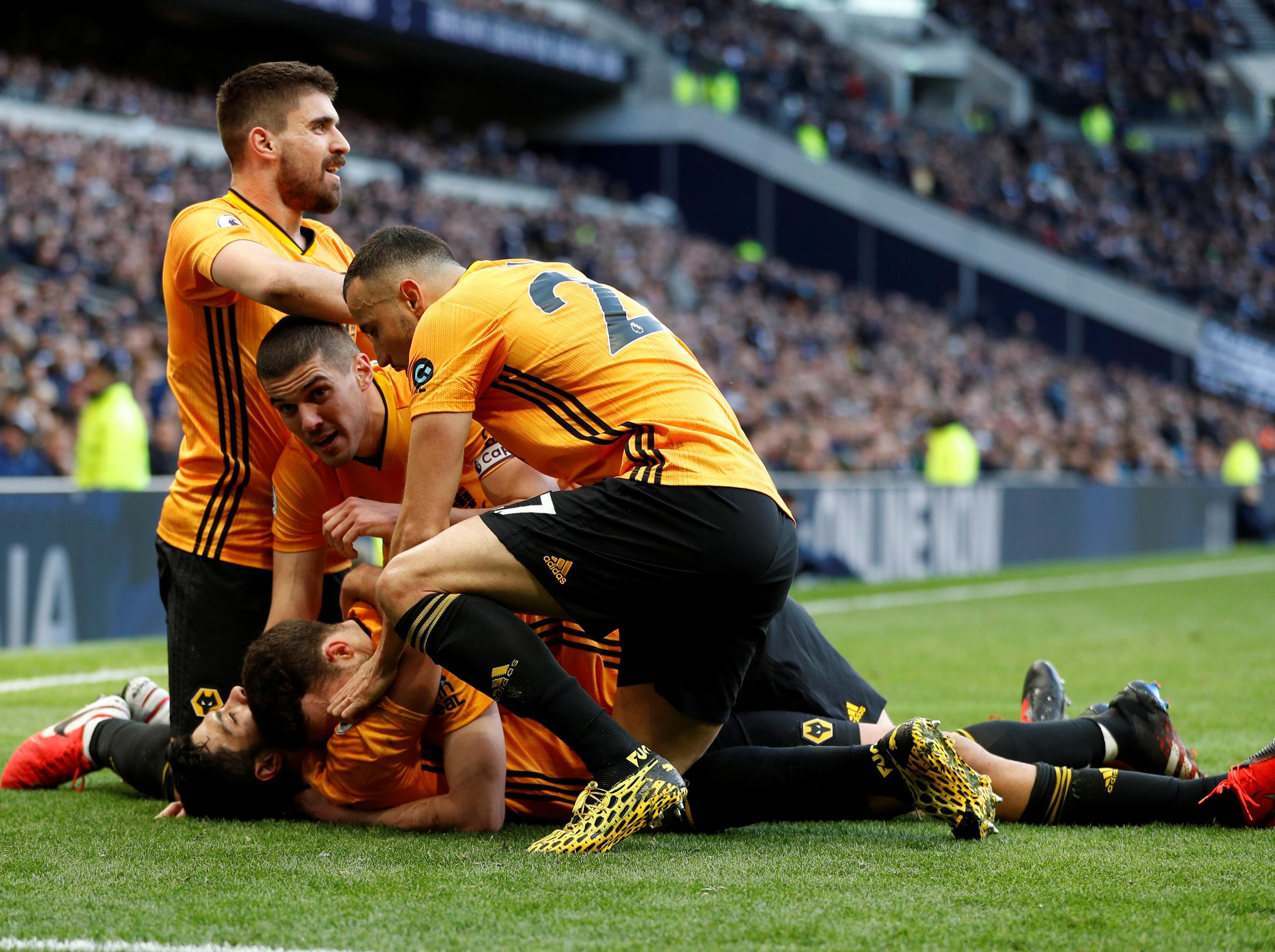 Wolves celebrate Raul Jimenez's winning strike