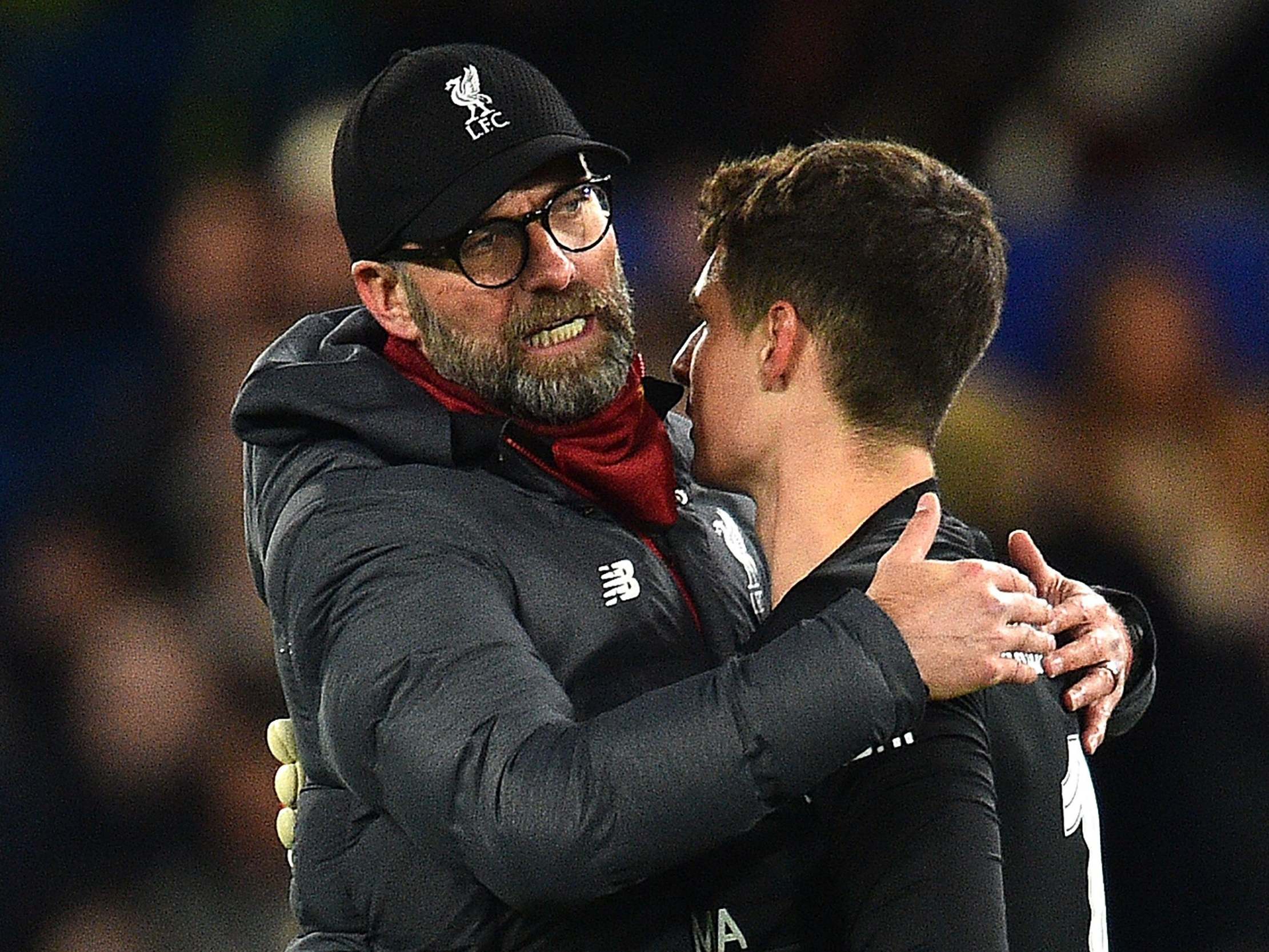 Liverpool manager Klopp congratulates Chelsea goalkeeper Kepa