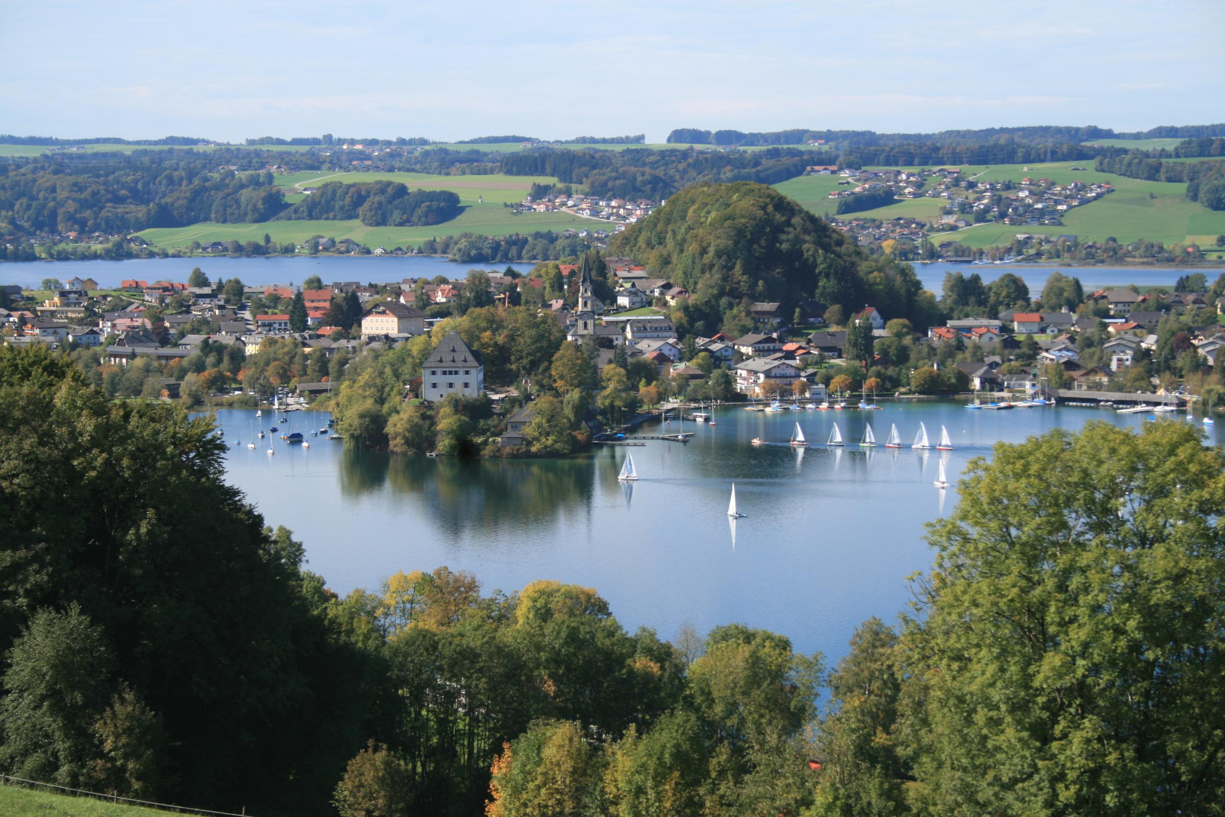 The Mattsee, Obertrumersee and Grabensee are neighbouring lakes