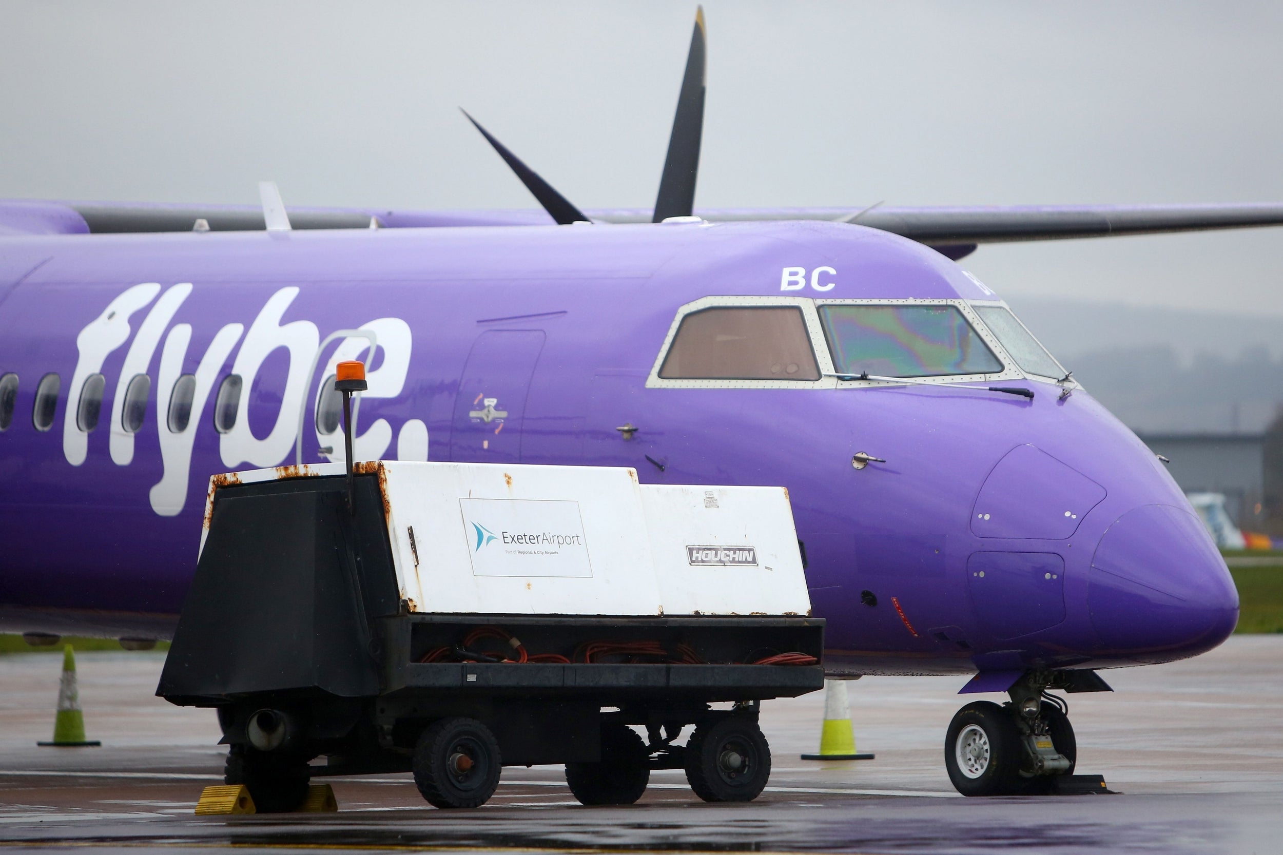 Airline Flybe has collapsed. All future flights on the Exeter-based airline have been cancelled – leaving more than 2,300 staff facing an uncertain future, and wrecking the travel plans of hundreds of thousands of passengers.
The chief executive, Mark Anderson, said: “Europe’s largest independent regional airline has been unable to overcome significant funding challenges to its business.
