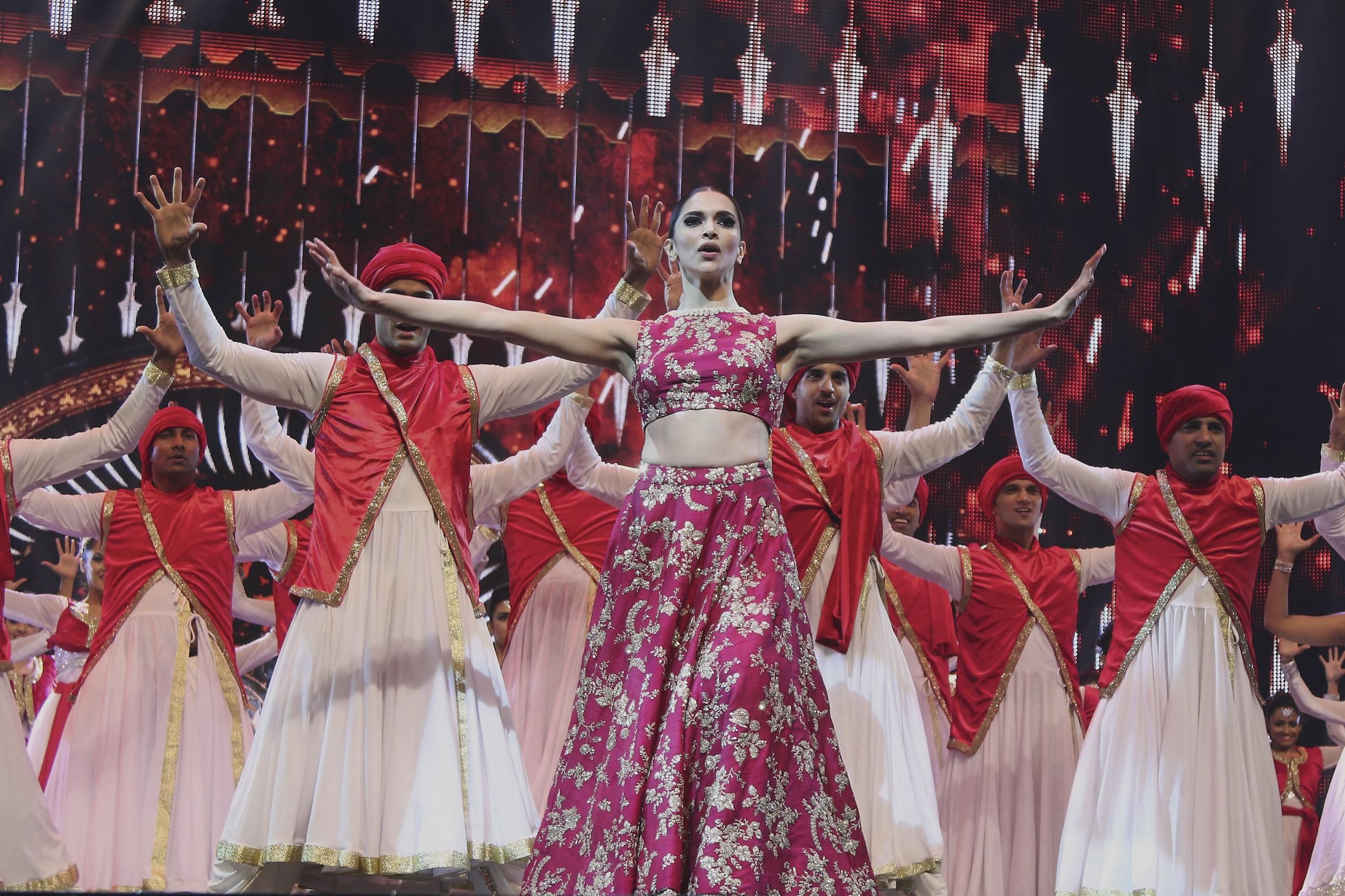 Deepika Padukone attends the 17th IIFA Awards in 2016