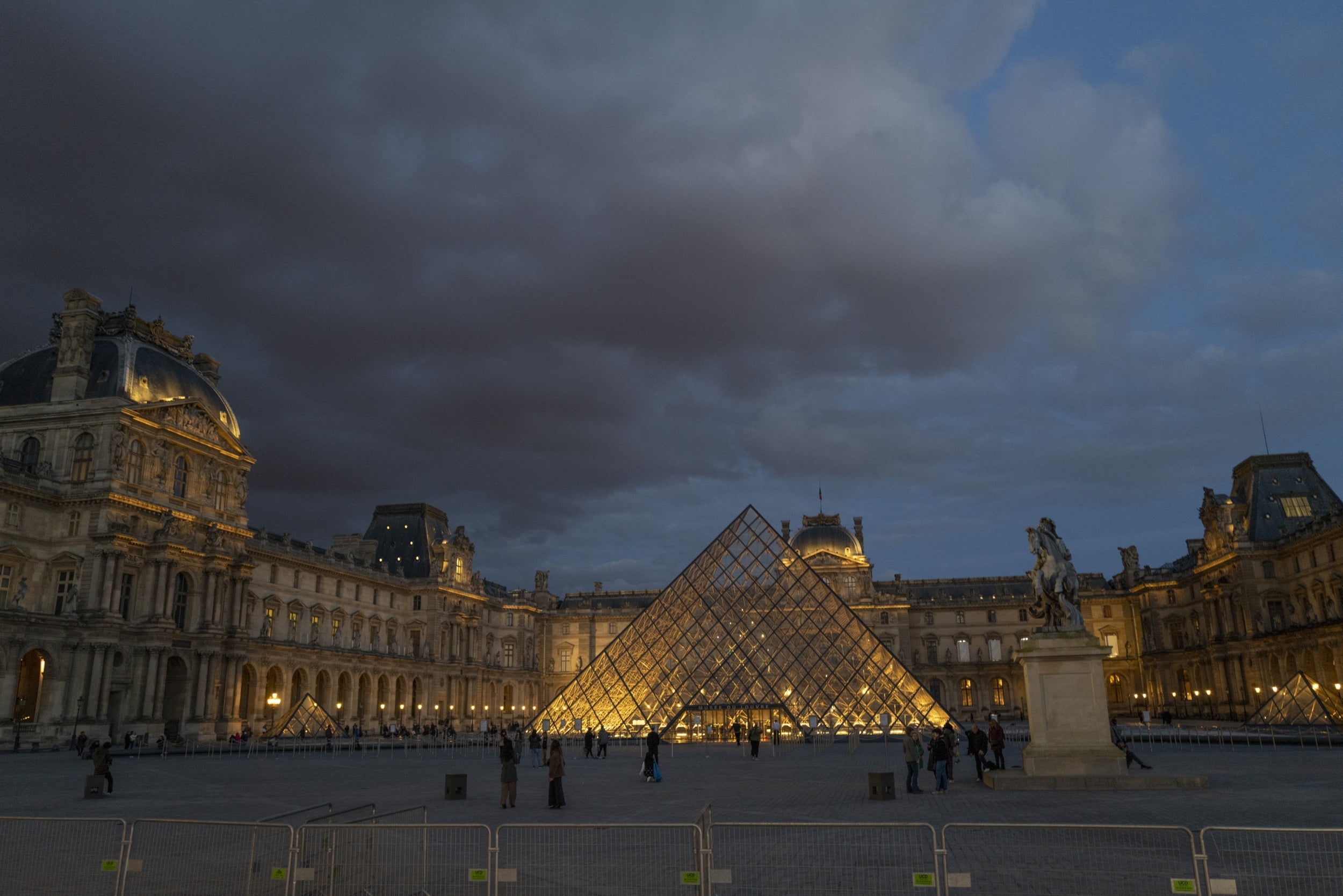 The Louvre Museum was closed until further notice on 13 March