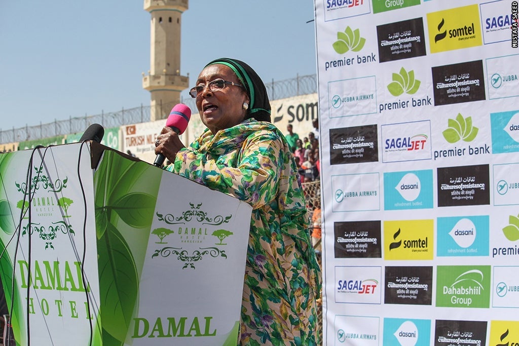 Edna Adan speaks at the 2018 race