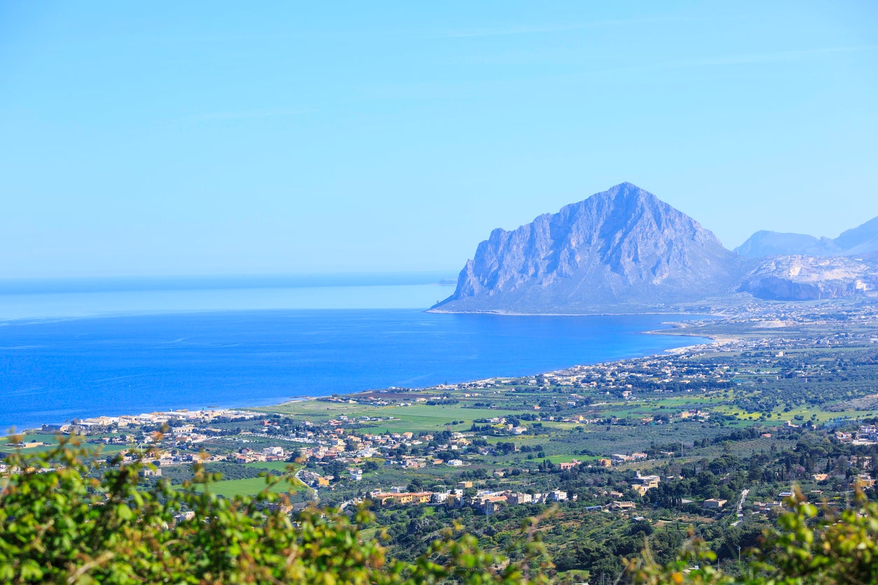 The view of the bay from Erice (iStock)