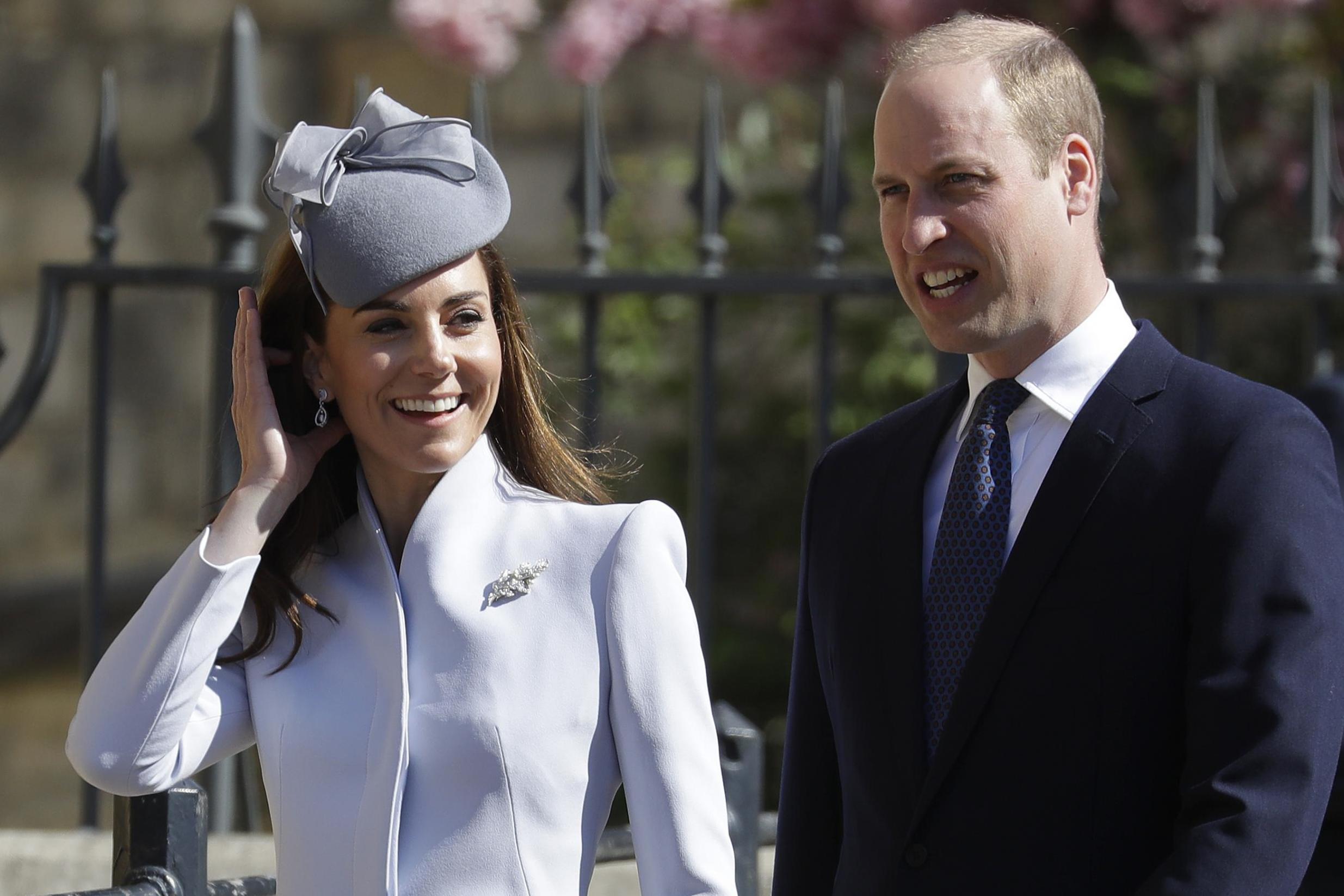 Royal couple shared photo of lawns of Kensington Palace (Getty)