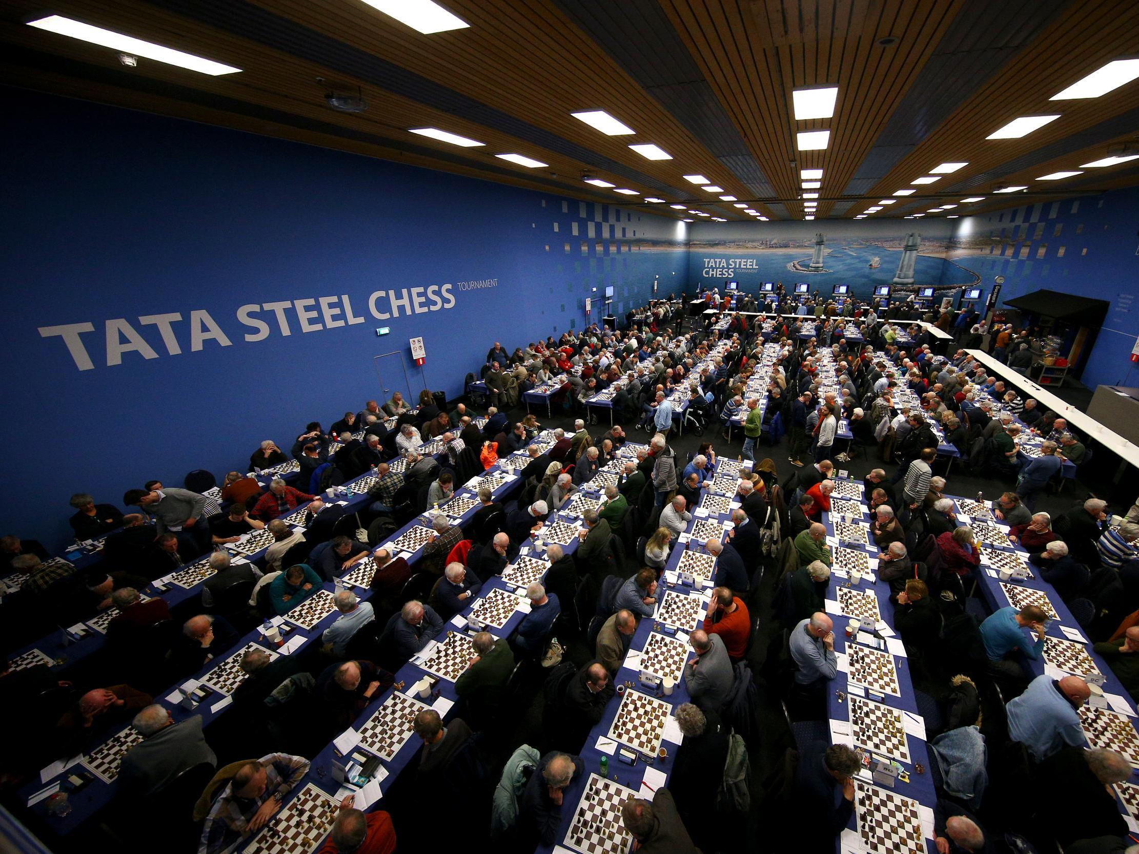 The era of large-scale chess tournaments could soon be fazed out