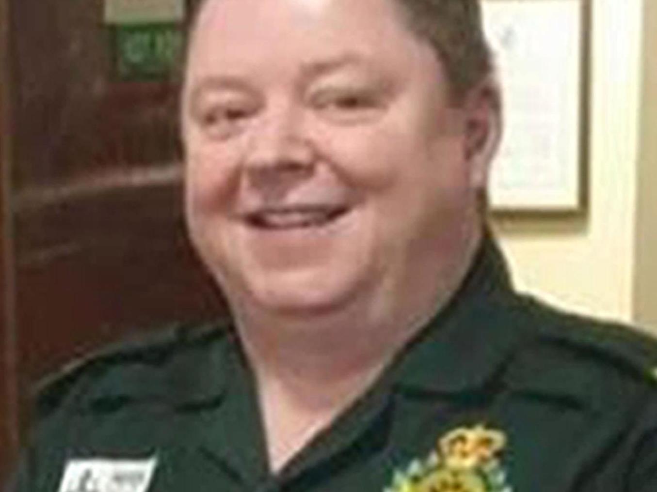 Paramedic Gerallt Davies died after contracting Covid-19