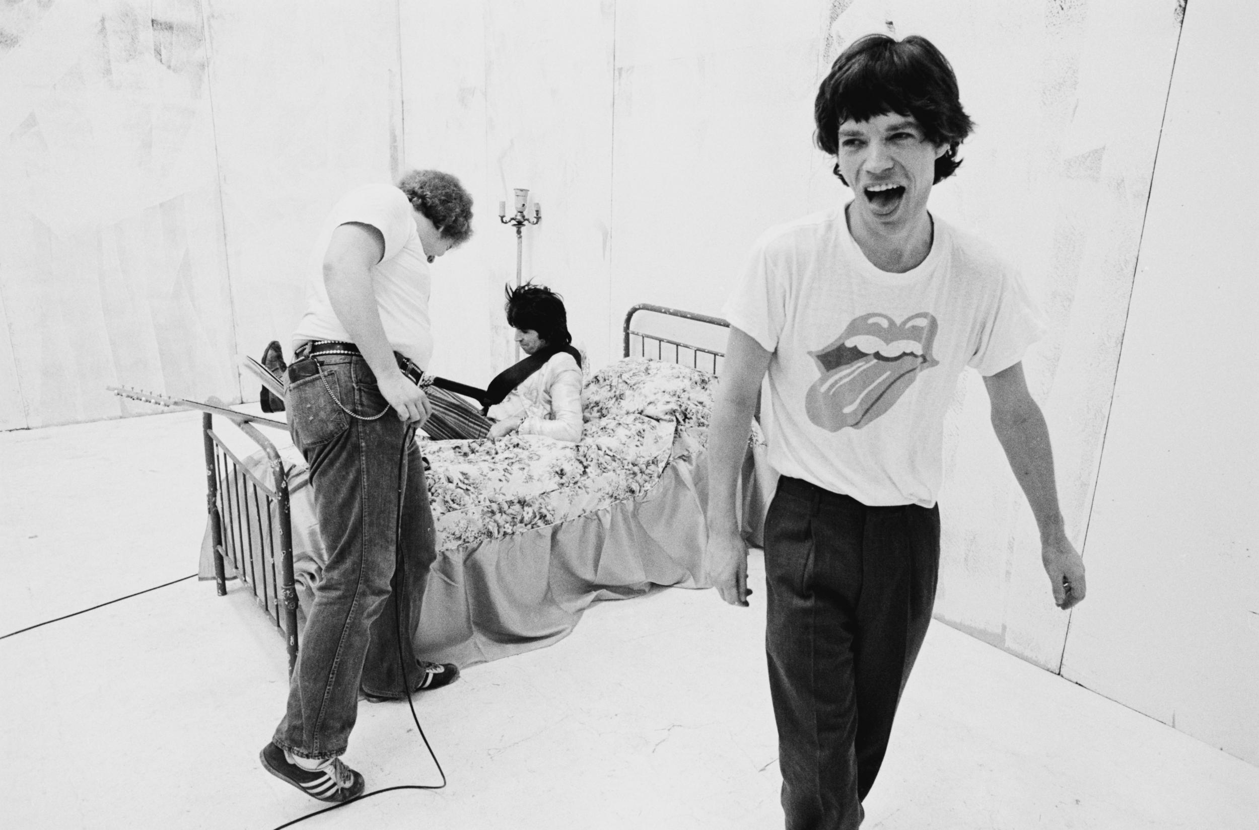 Keith Richards and Mick Jagger filming the music video for 'Respectable' in 1978