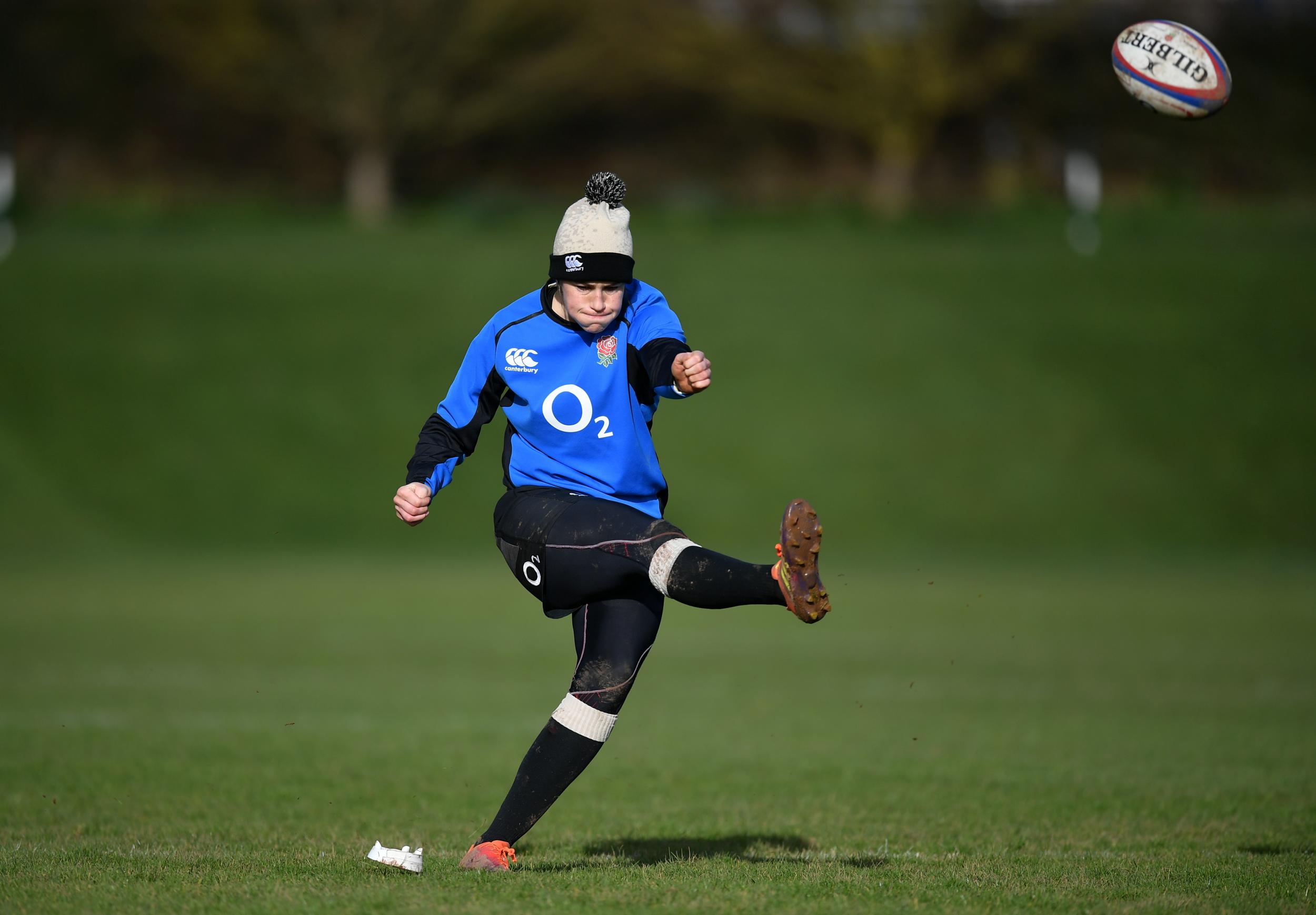 Emily Scarratt has improvised to train at home