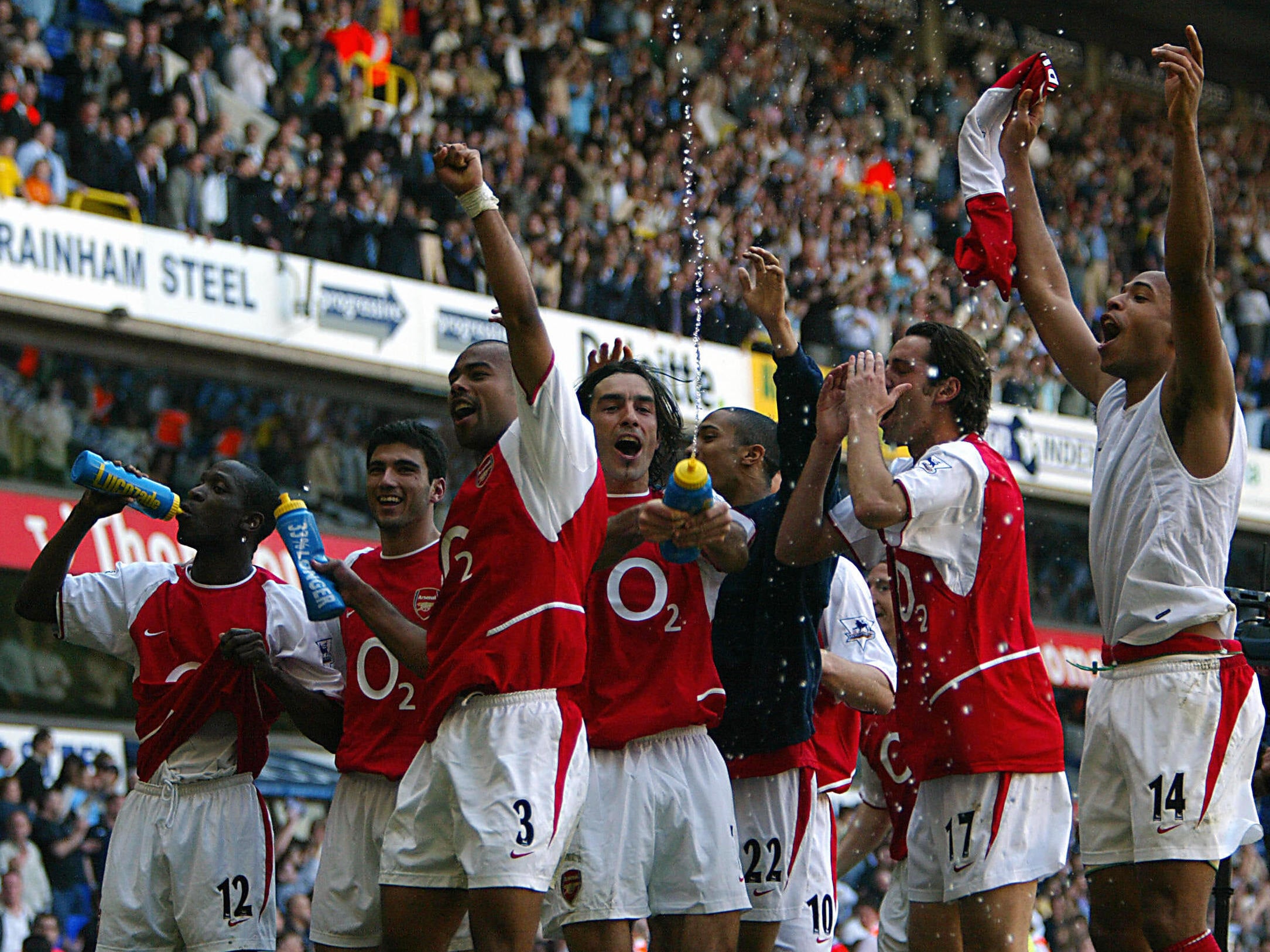 Arsenal celebrate in front of Arsenal's away supporters