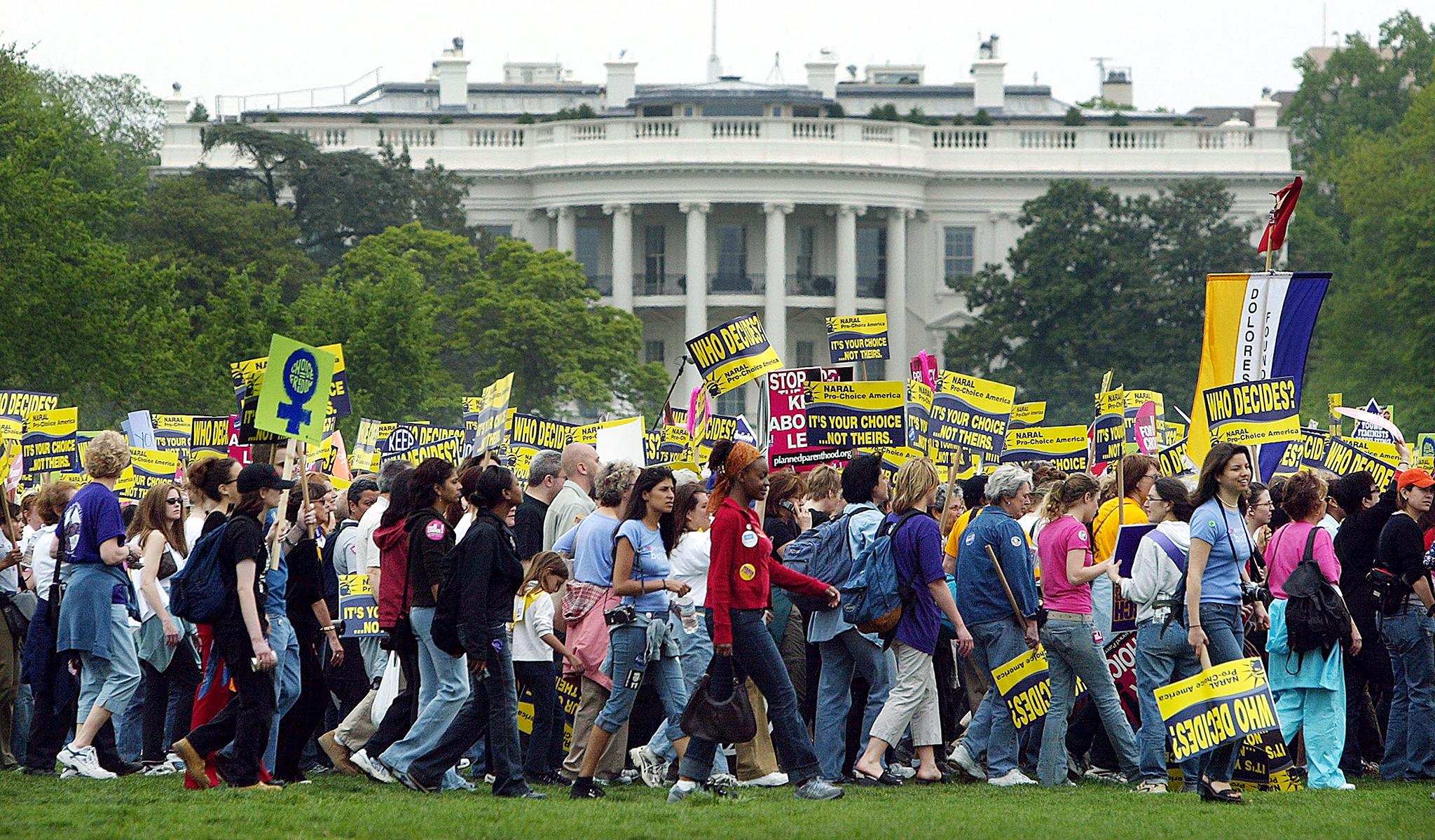 Thousands rally in Washington DC on 25 April for the March for Women's Lives in favour of abortion rights