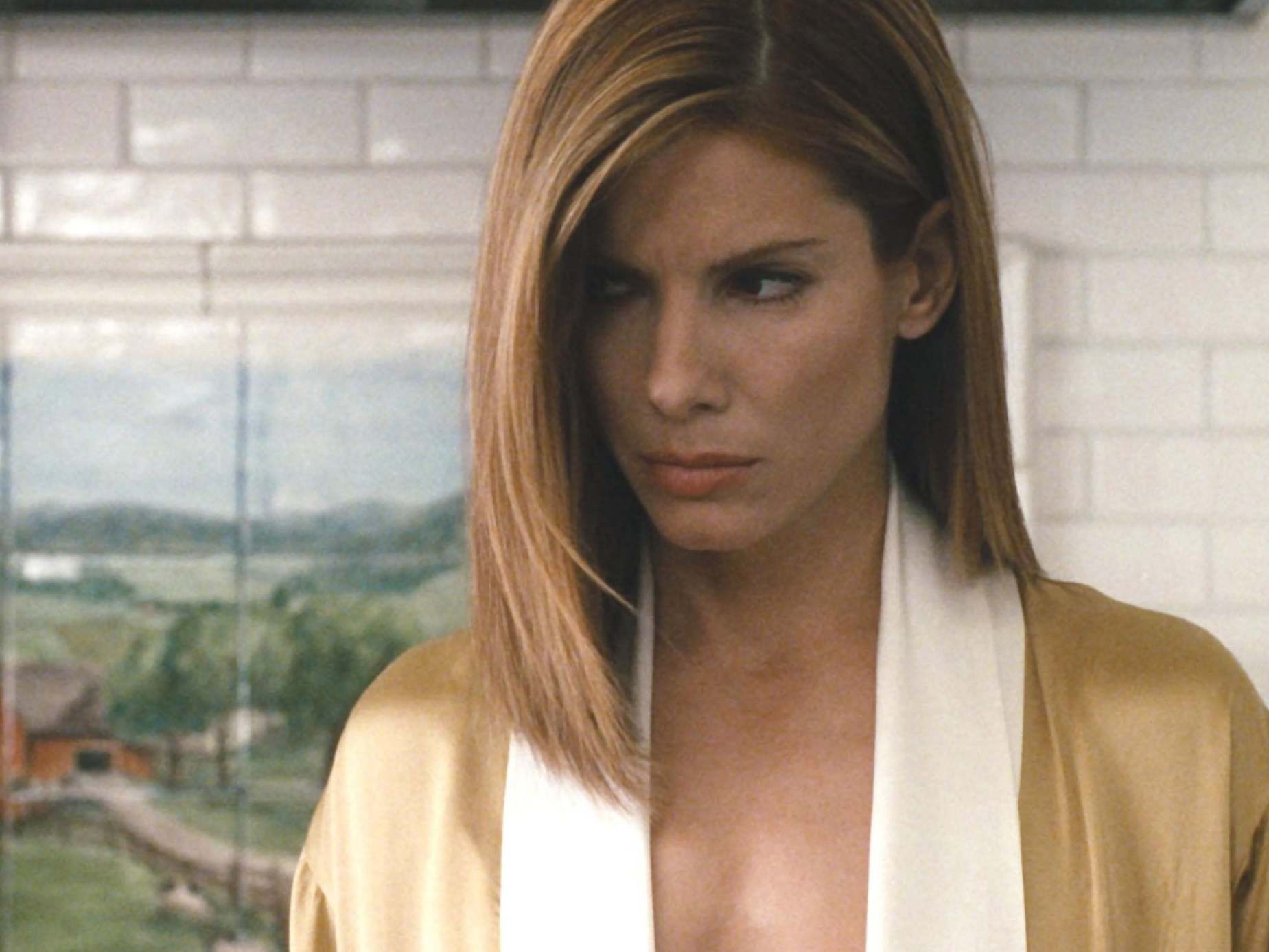 Jean (Sandra Bullock) discovers that the only dependable soul in her life is her Mexican maid