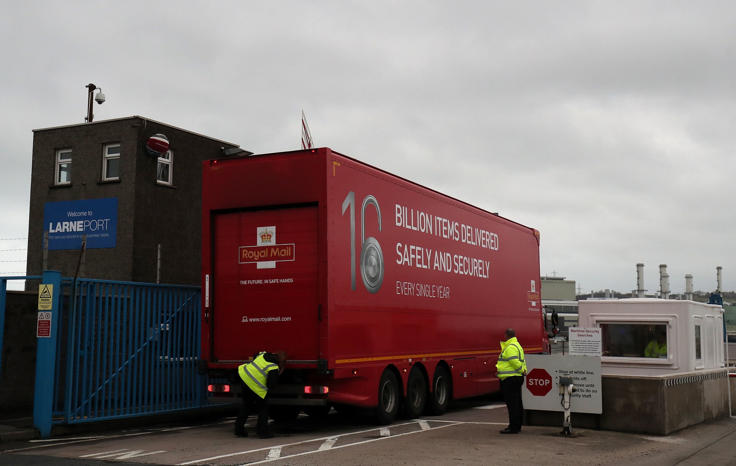 Work on how to implement customs checks at the Irish sea border must be completed by 31 December, according to the Withdrawal Agreement