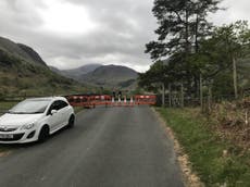 Angry Lake District residents erect roadblocks and fake signs to deter tourists